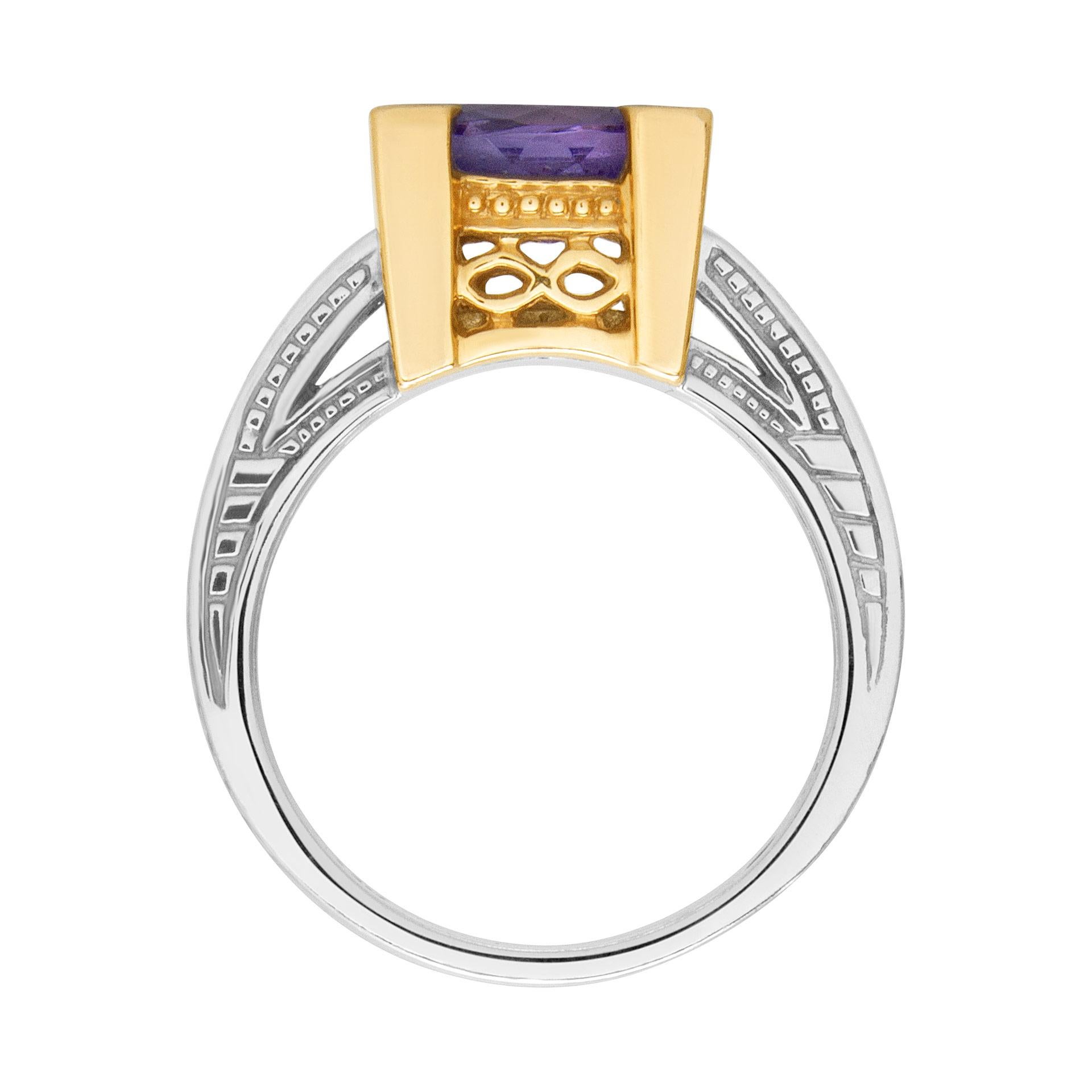 Tanzanite Ring '1.50 Cts' with Diamond Accents in 14k White and Yellow Gold In Excellent Condition In Surfside, FL