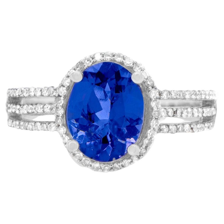 Tanzanite Ring 1.70 Carat with Diamond Setting 14k White Gold For Sale