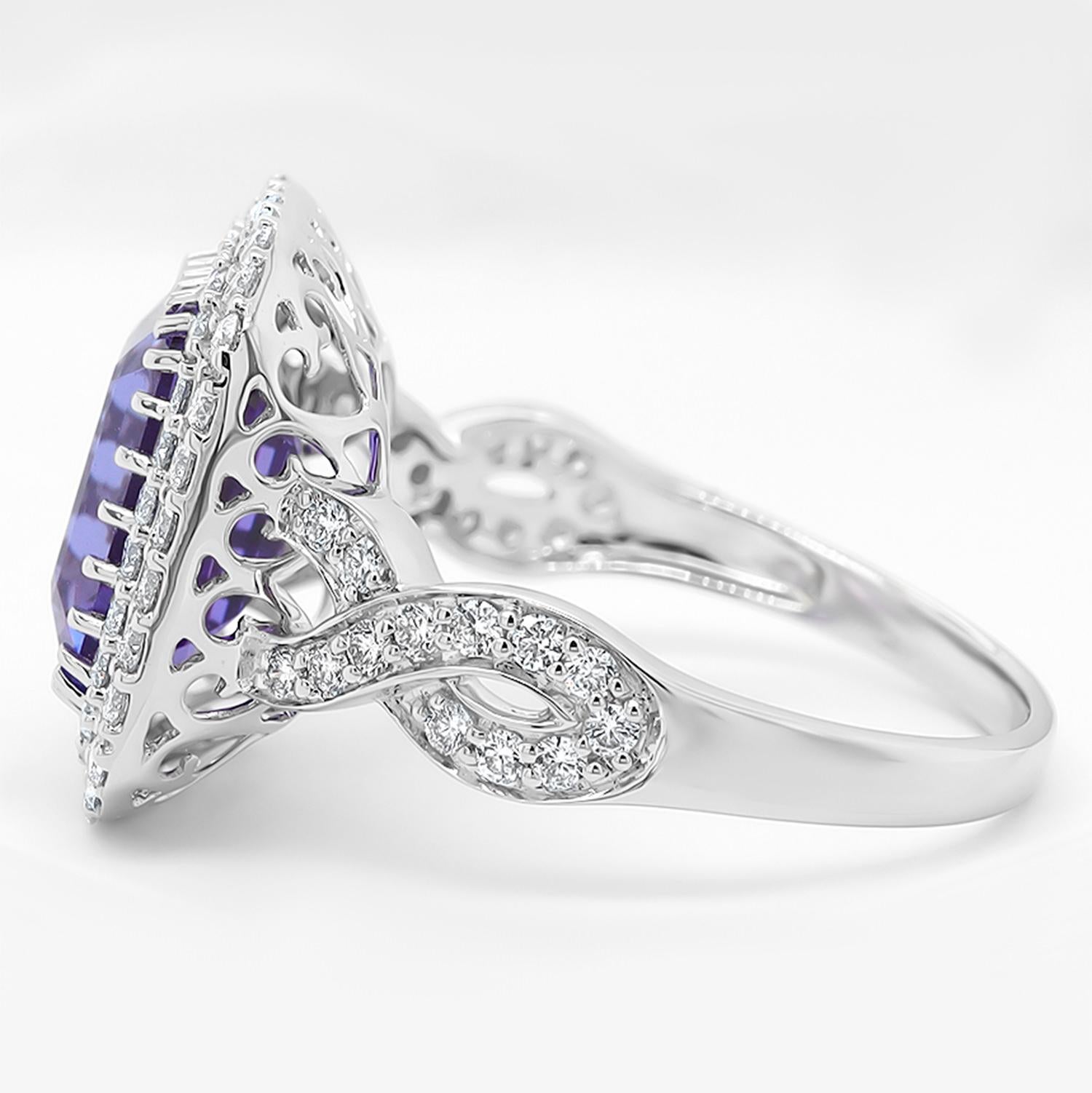 Anillo Tanzanita Engaste Diamante 4,4 Quilates Oro Blanco 18K Corte esmeralda en venta