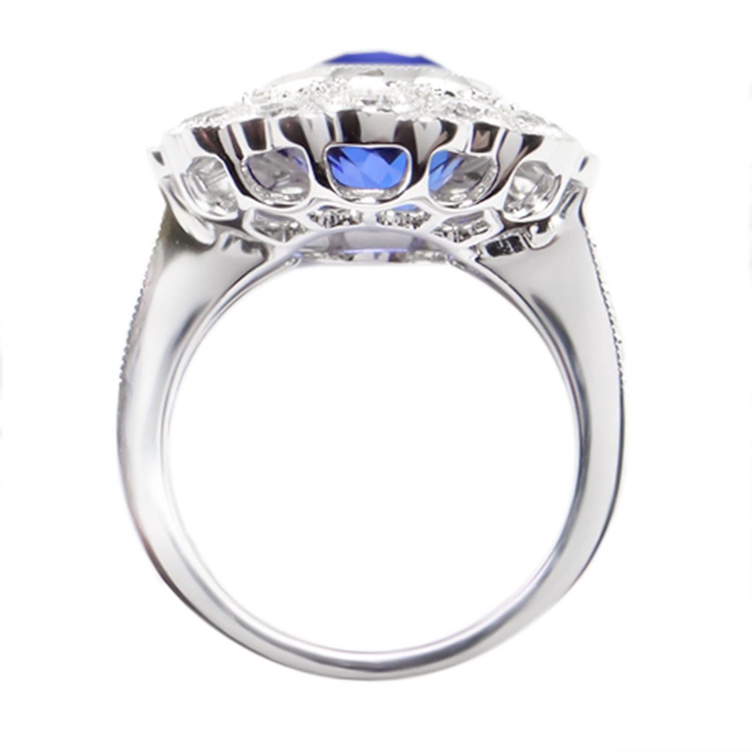 Tanzanite Ring Diamond Setting 7.7 Carats 18K White Gold In Excellent Condition For Sale In Aliso Viejo, CA