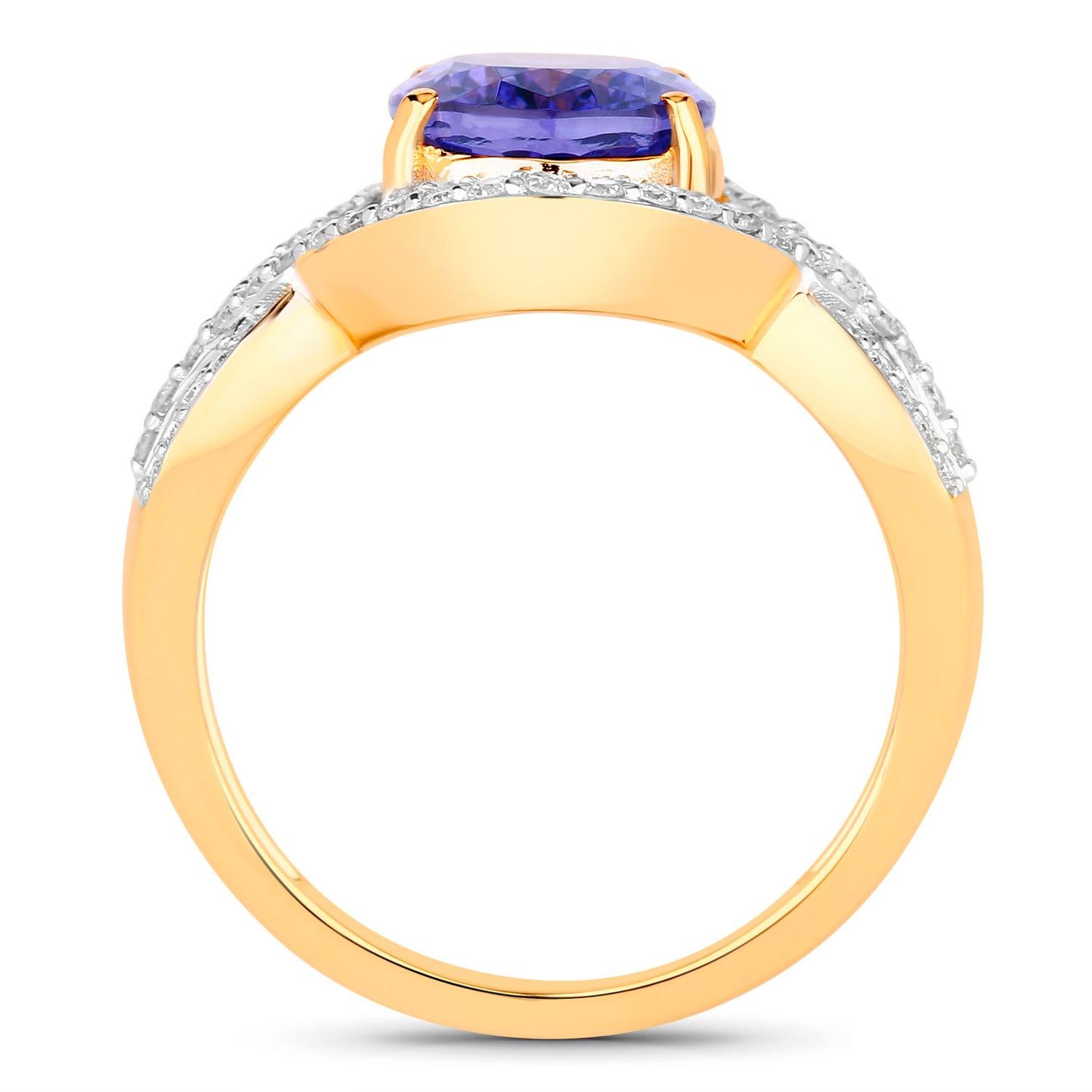 Taille ovale Bague en or jaune 14 carats avec tanzanite et diamants de 3,55 carats en vente