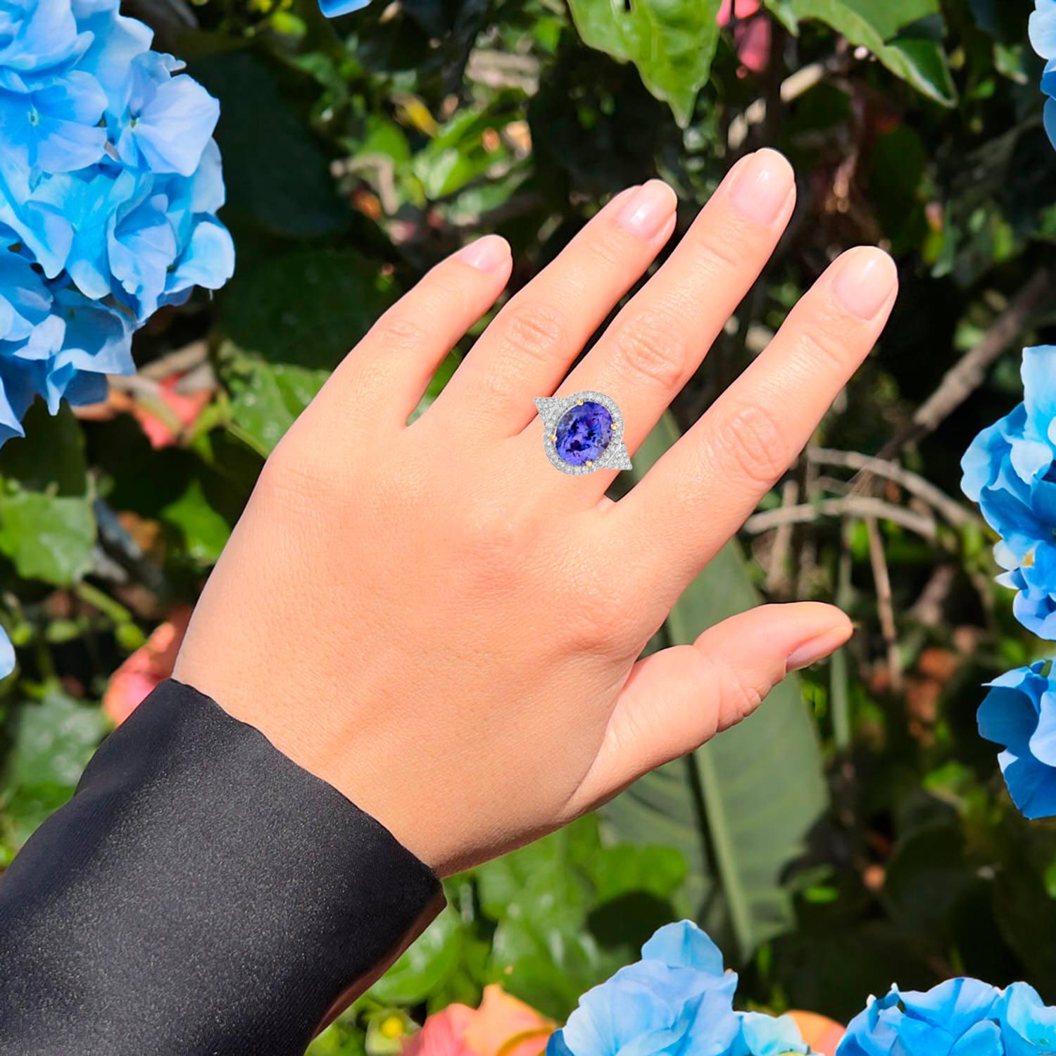 It comes with the Gemological Appraisal by GIA GG/AJP
All gemstones are natural
Tanzanite = 3.74 Carats
46 Diamonds = 0.38 Carats
Metal: 14K Yellow Gold
Ring Size: 7* US
*It can be resized complimentary