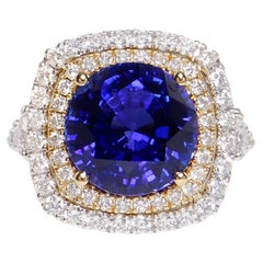 Bague tanzanite 7,2 carats au total en or 18 carats