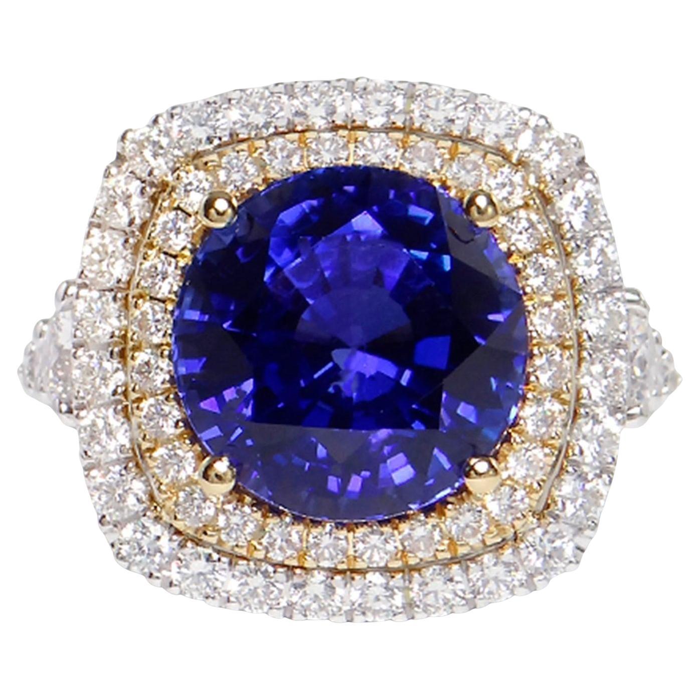 Anello di tanzanite con diamanti 7,2 carati totali in oro 18 carati