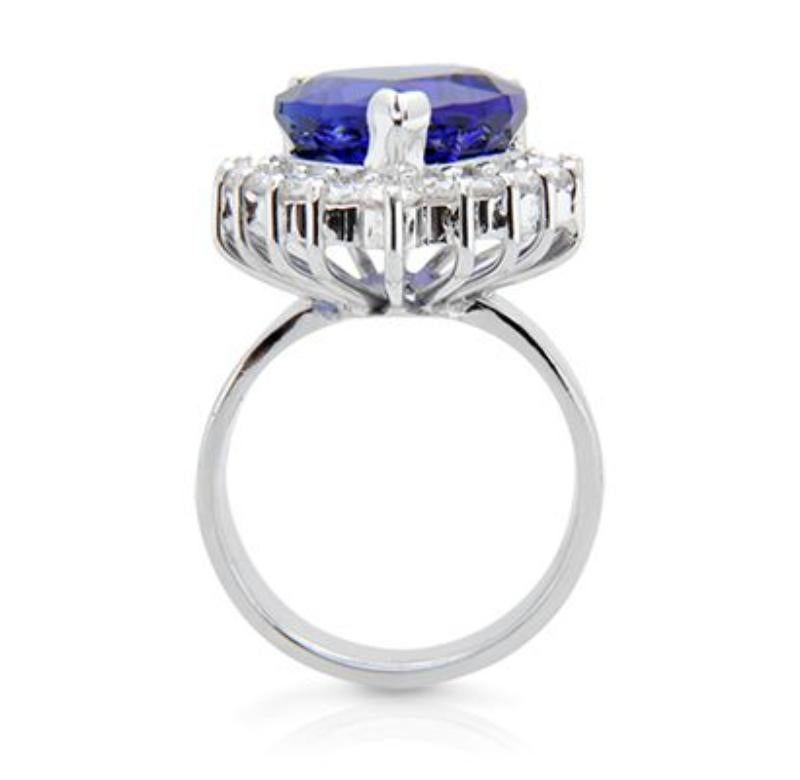 Modern 18k White Gold 14.65ct Tanzanite and 1.65ct Diamond Ring  For Sale