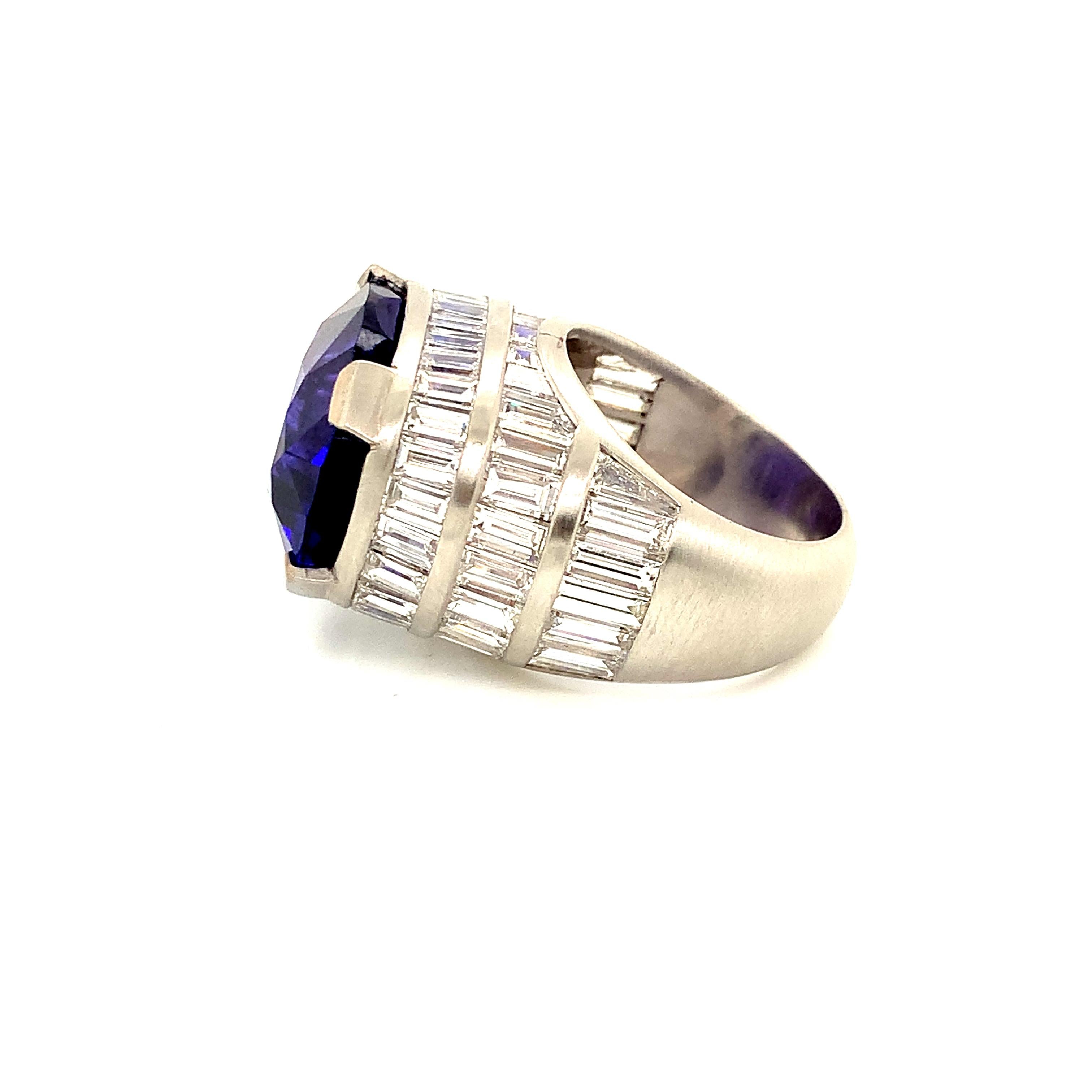Impressive ring with a 30.30 Cts tanzanite oval shape mounted on a CIRIO Ring in Platinium.
Platinium 24 gr
Diamonds baguette cut 10.31 Cts 
Size 55 

This stunning Tanzanite ring is a real eye-catcher and is perfect to be worn on any occasion,