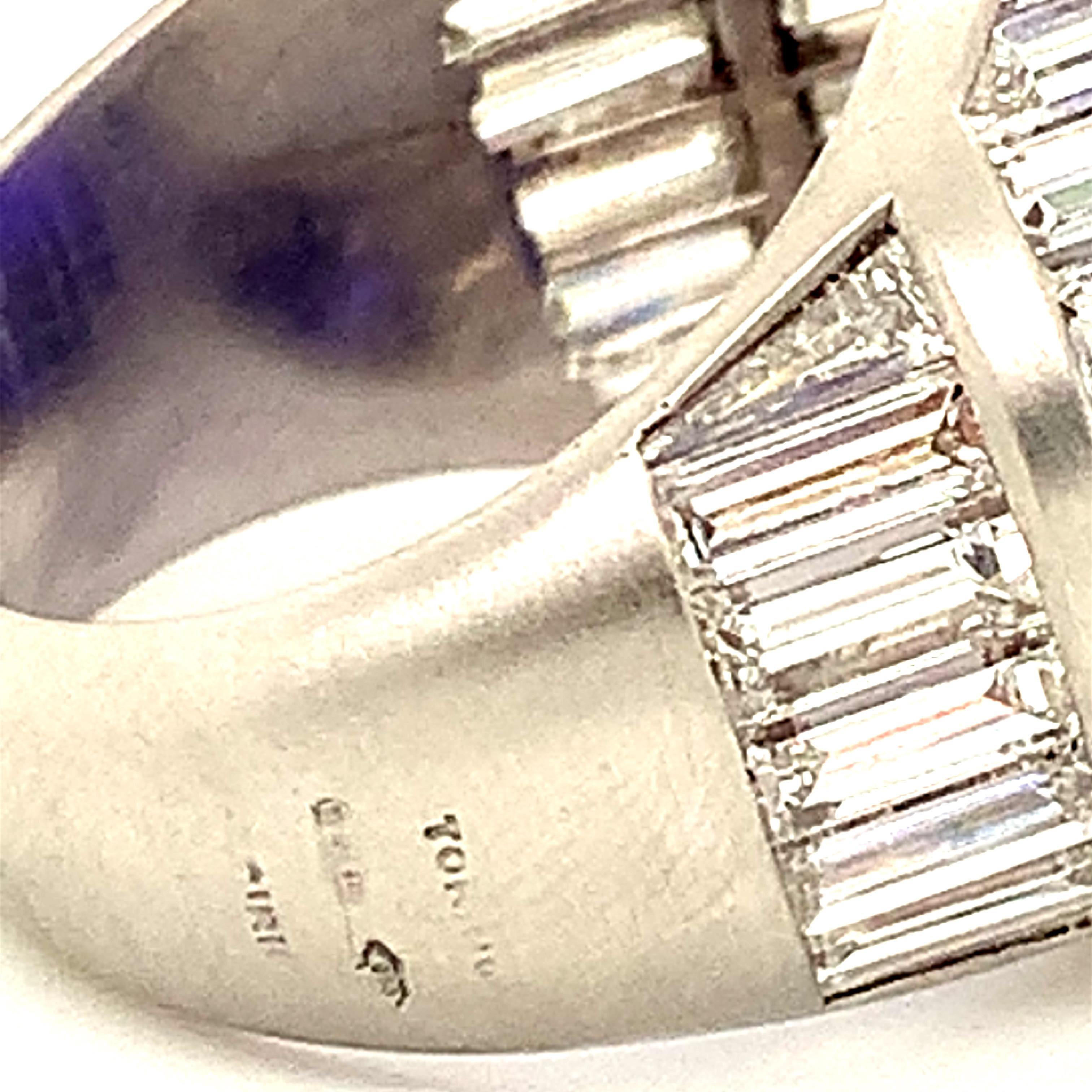 Platinum Tanzanite 30.30 Carat and Diamonds 10.31 Carat Ring In Good Condition For Sale In Geneva, CH