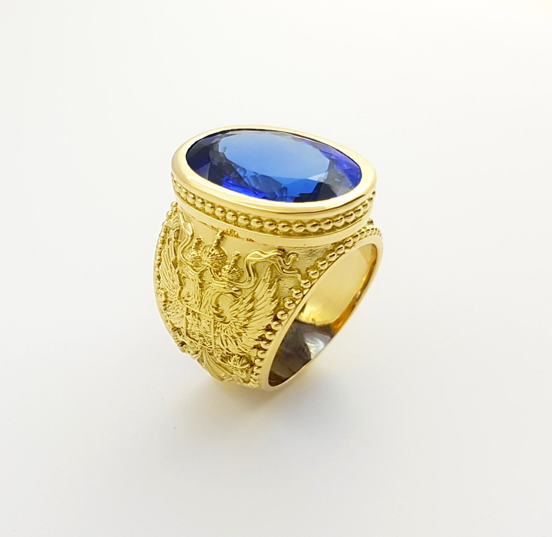 Tanzanite Ring set in 18K Gold Settings For Sale 1