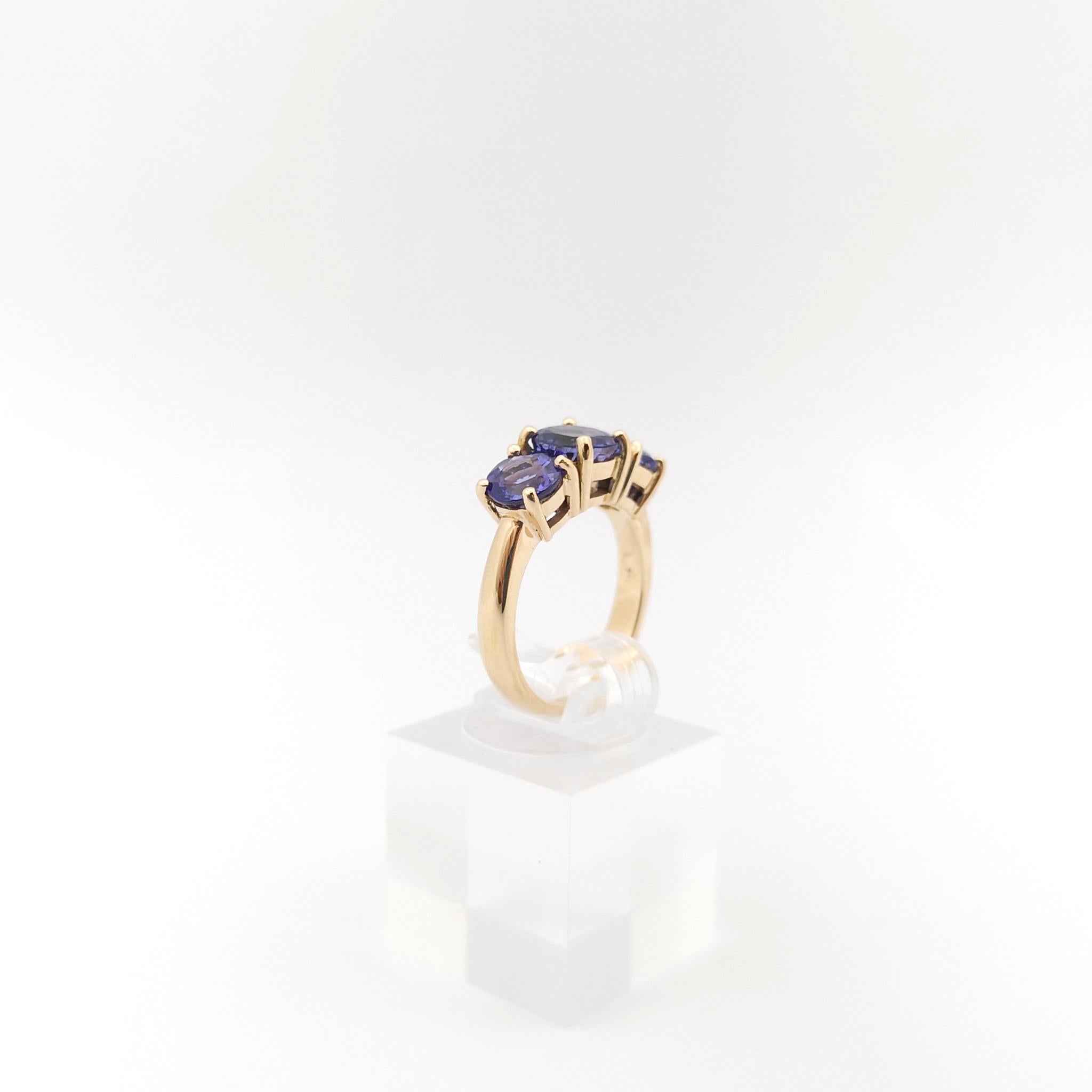Tanzanite Ring set in 18K Rose Gold Settings For Sale 8
