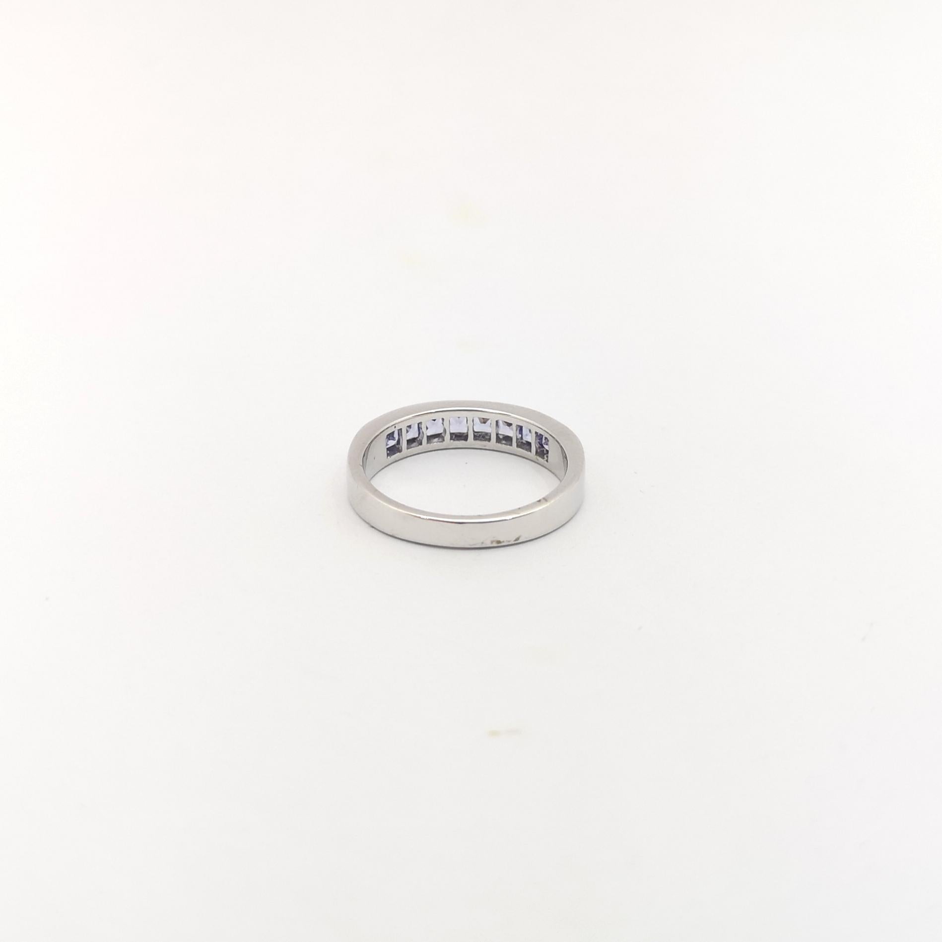 Tansanit-Ring in 18 Karat Weißgold gefasst in Fassungen im Angebot 4
