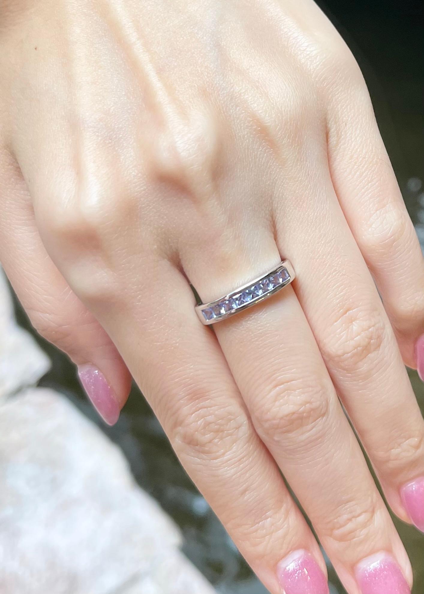 Tansanit-Ring in 18 Karat Weißgold gefasst in Fassungen im Angebot 1