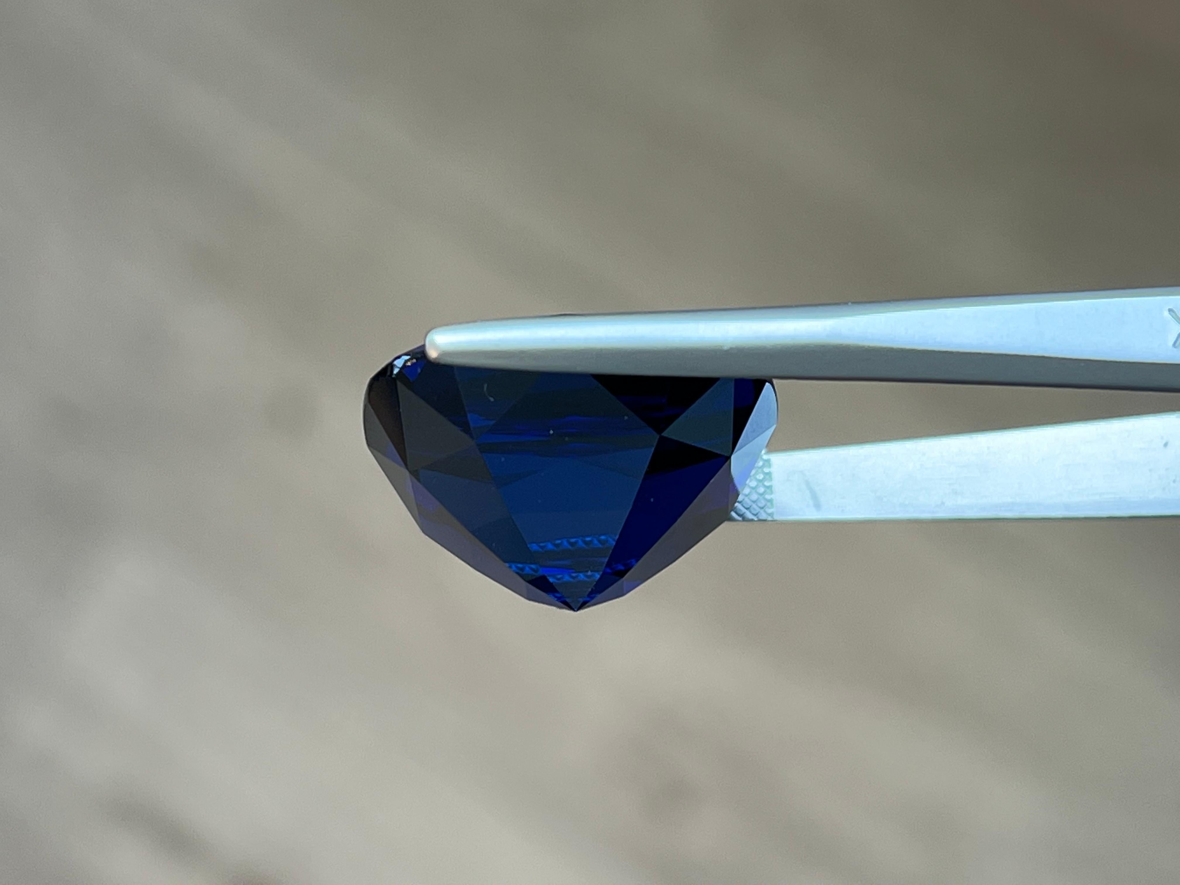 Contemporary Rare 56.77 Carat Tanzanite Square Cushion Cut – Luxury Investment Beverly Hills For Sale