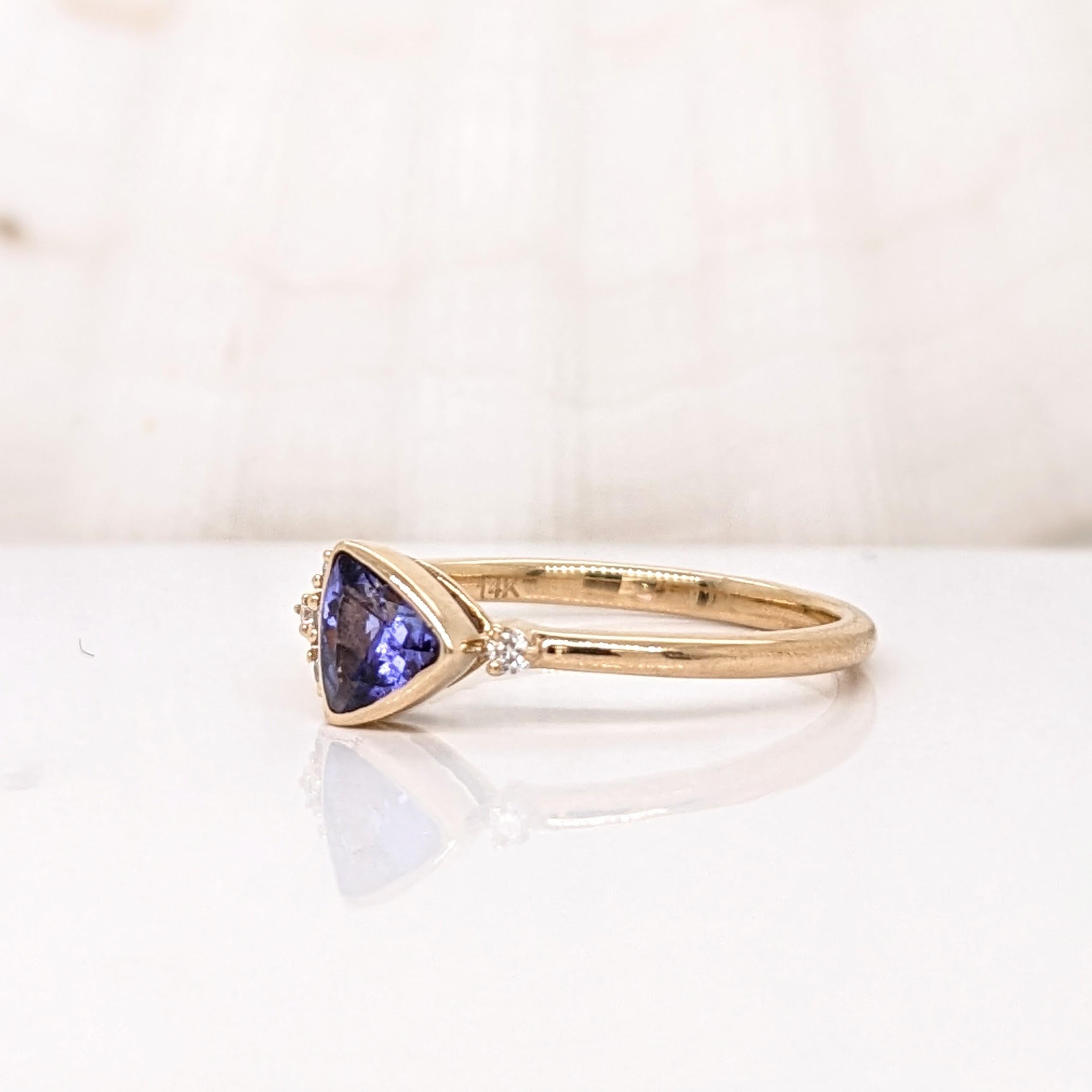 Modern Tanzanite Ring w Natural Diamonds in Solid 14K Yellow Gold Trillion Cut 5mm