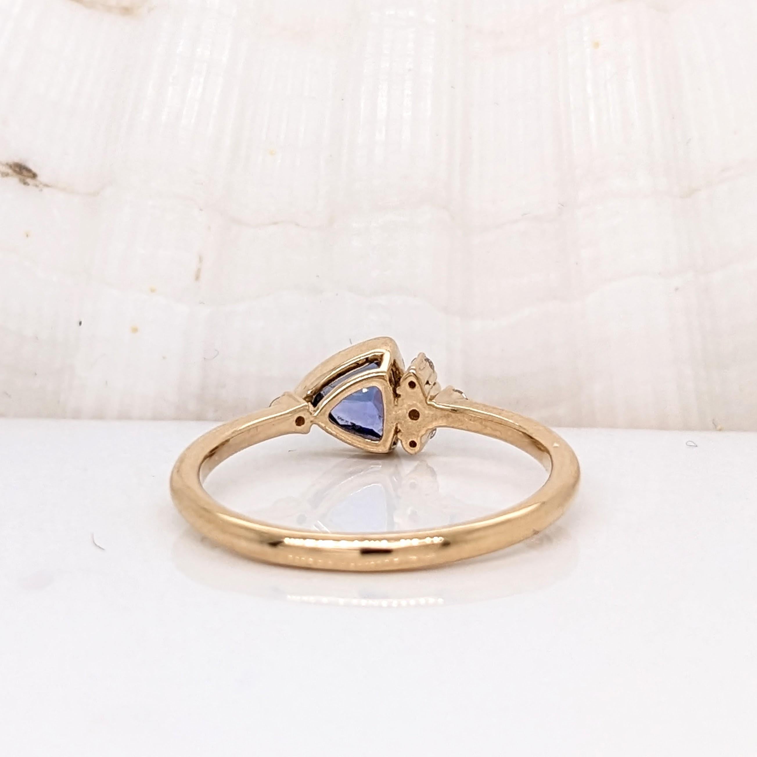 Tanzanite Ring w Natural Diamonds in Solid 14K Yellow Gold Trillion Cut 5mm In New Condition In Columbus, OH