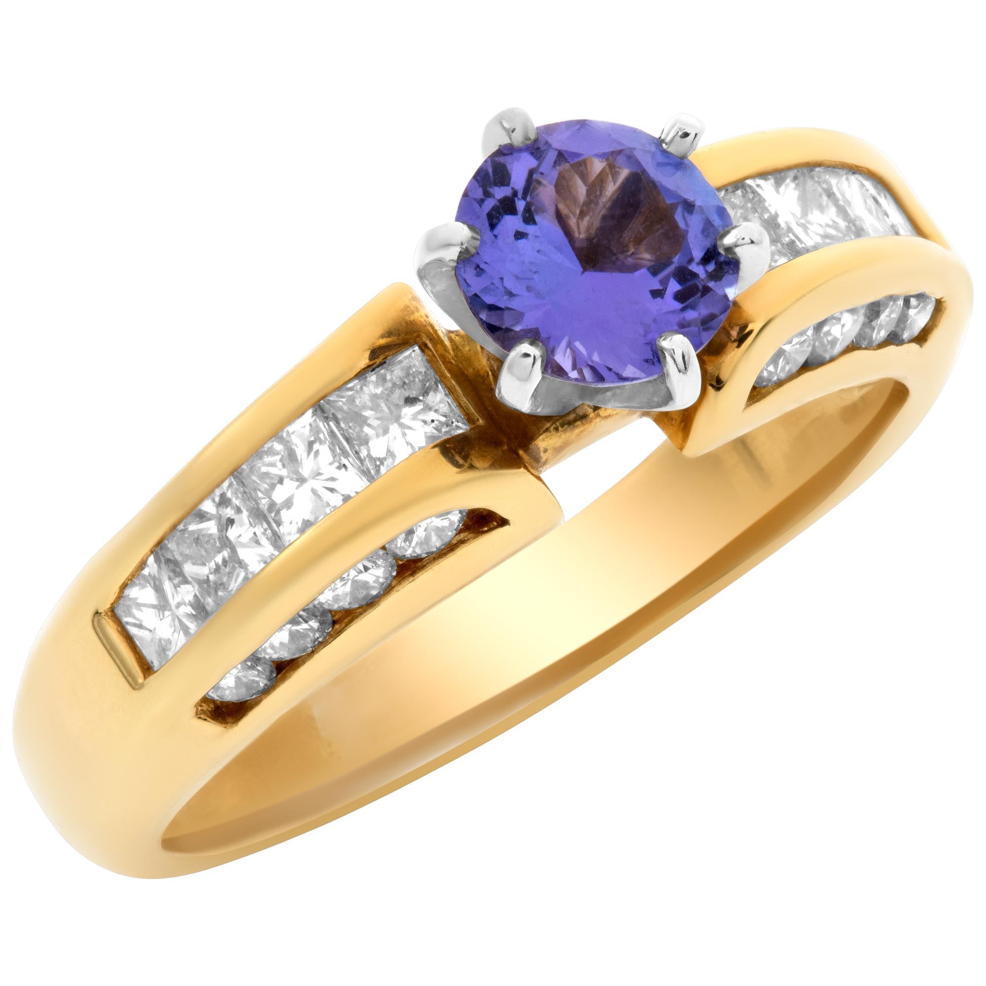 Tanzanite Ring with 0.75cts of Diamonds Accenting Top & Sides of Band In Excellent Condition For Sale In Surfside, FL