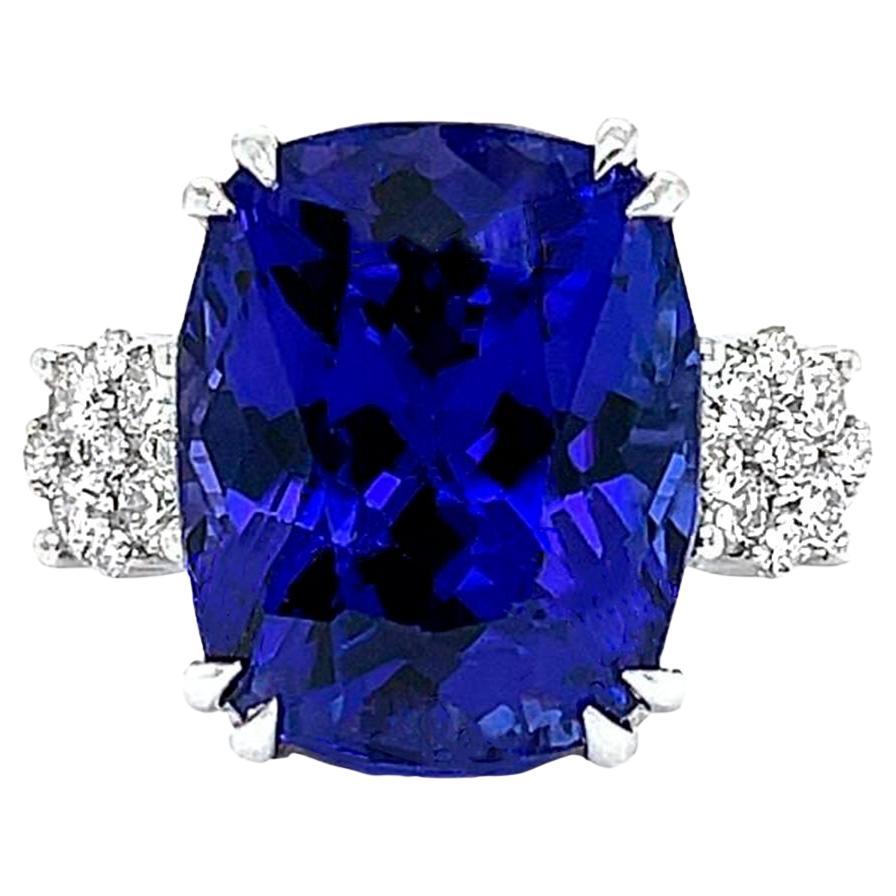 Tanzanite Ring With Diamonds 20.82 Carats 18K White Gold For Sale