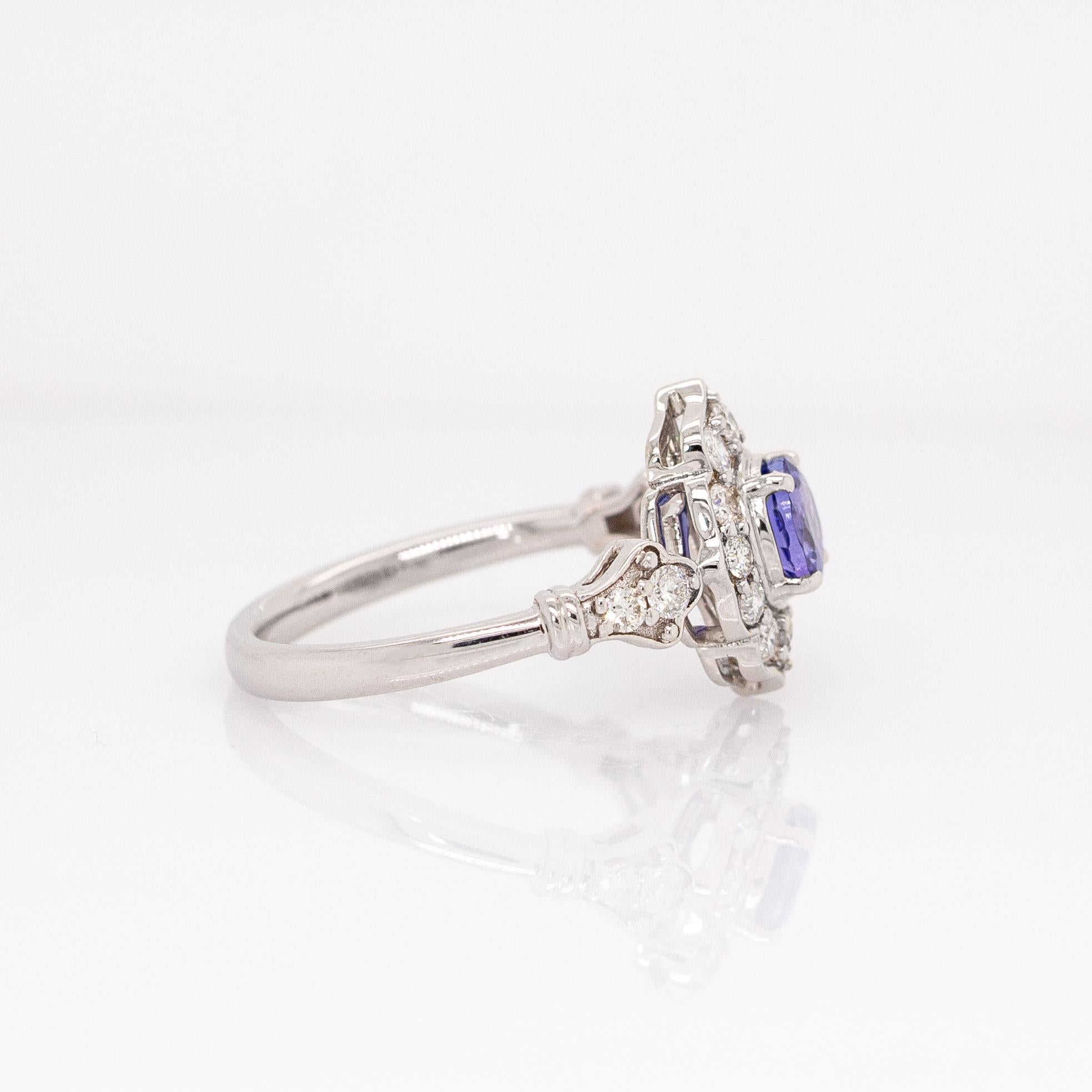 Anello con tanzanite e diamanti estratti dalla terra: oro bianco massiccio 14k, rotondo 5mm In condizioni Nuovo in vendita a Columbus, OH