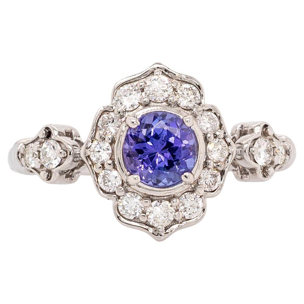 Anello con tanzanite e diamanti estratti dalla terra: oro bianco massiccio 14k, rotondo 5mm