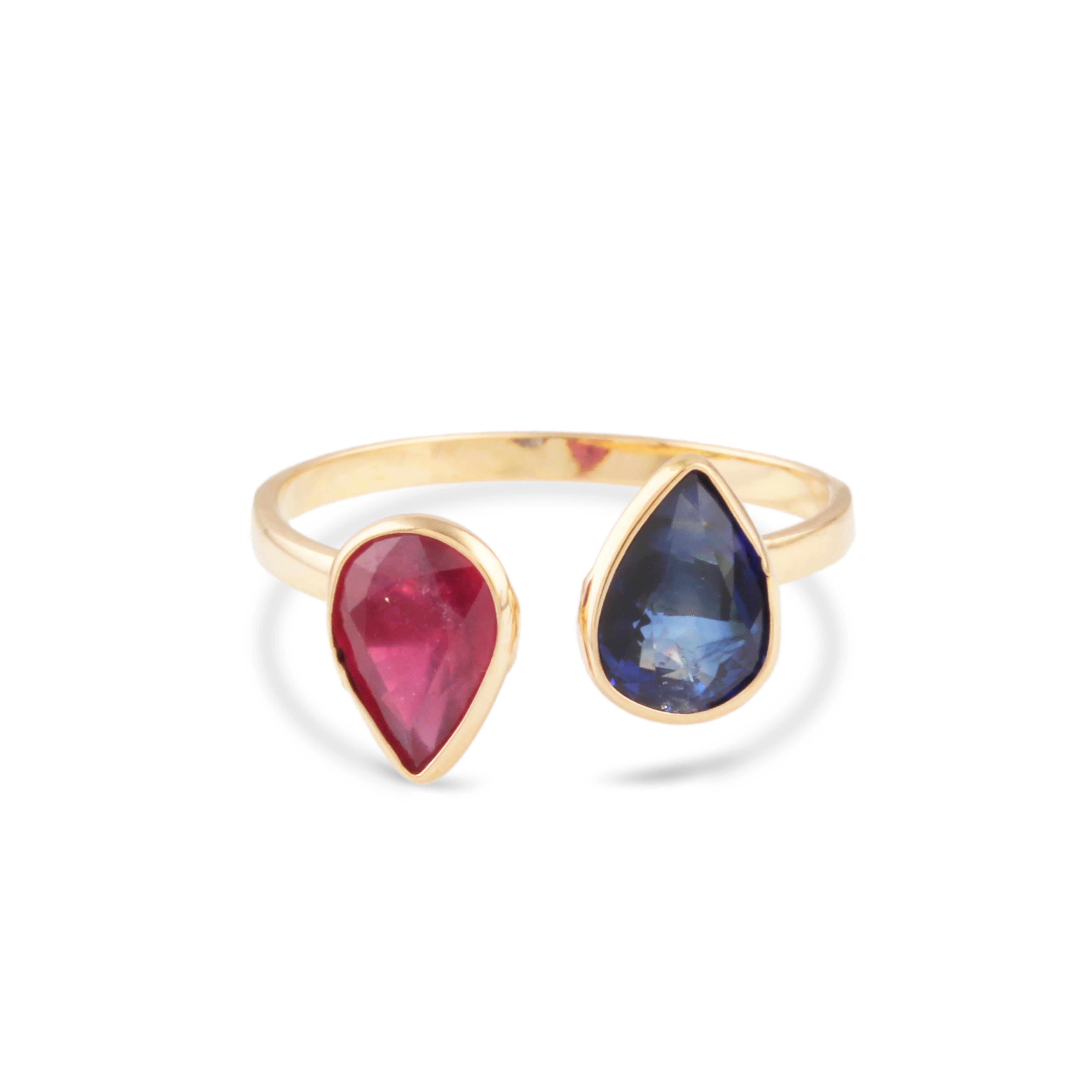 Anillo en forma de pera de tanzanita y rubí en oro amarillo de 18 quilates Contemporáneo en venta