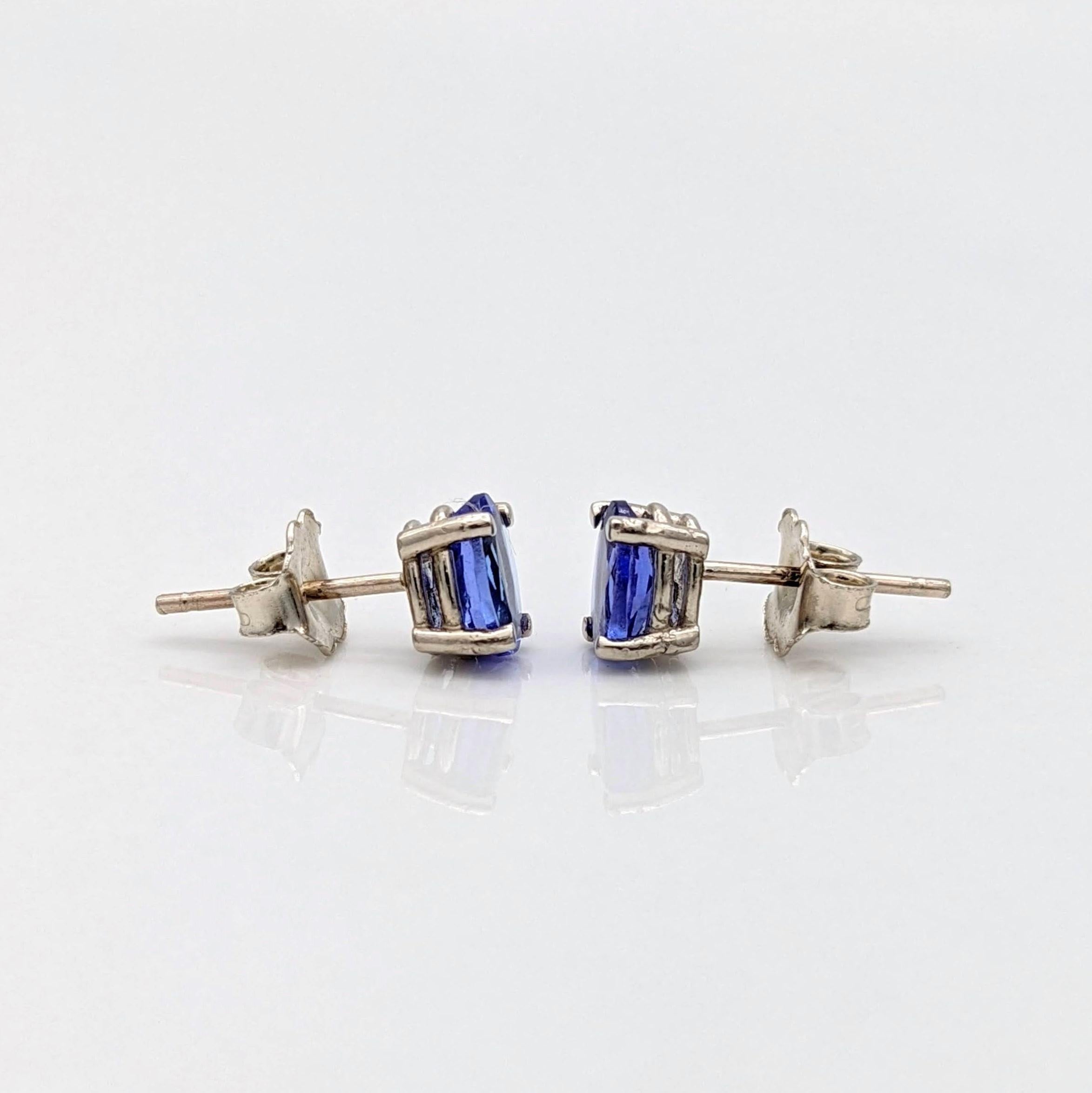 Women's Tanzanite Solitaire Stud Earrings in Solid 14K Gold Oval 6x4mm For Sale