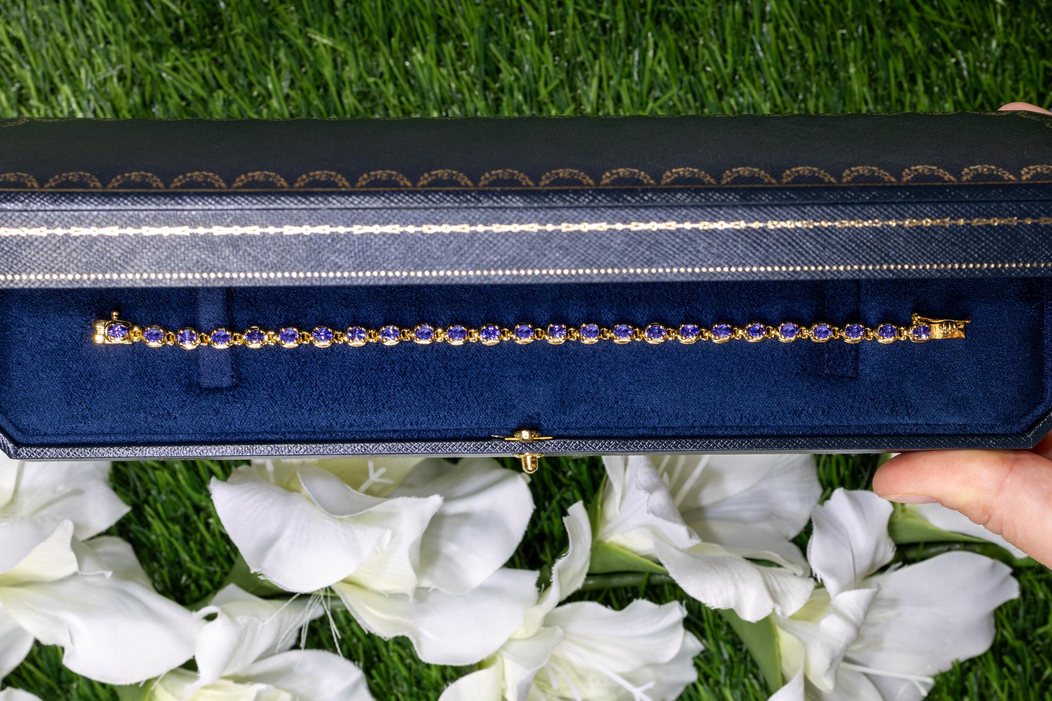 Brazalete de tenis de tanzanita 4,5 quilates Plata chapada en oro amarillo de 14 quilates Contemporáneo en venta