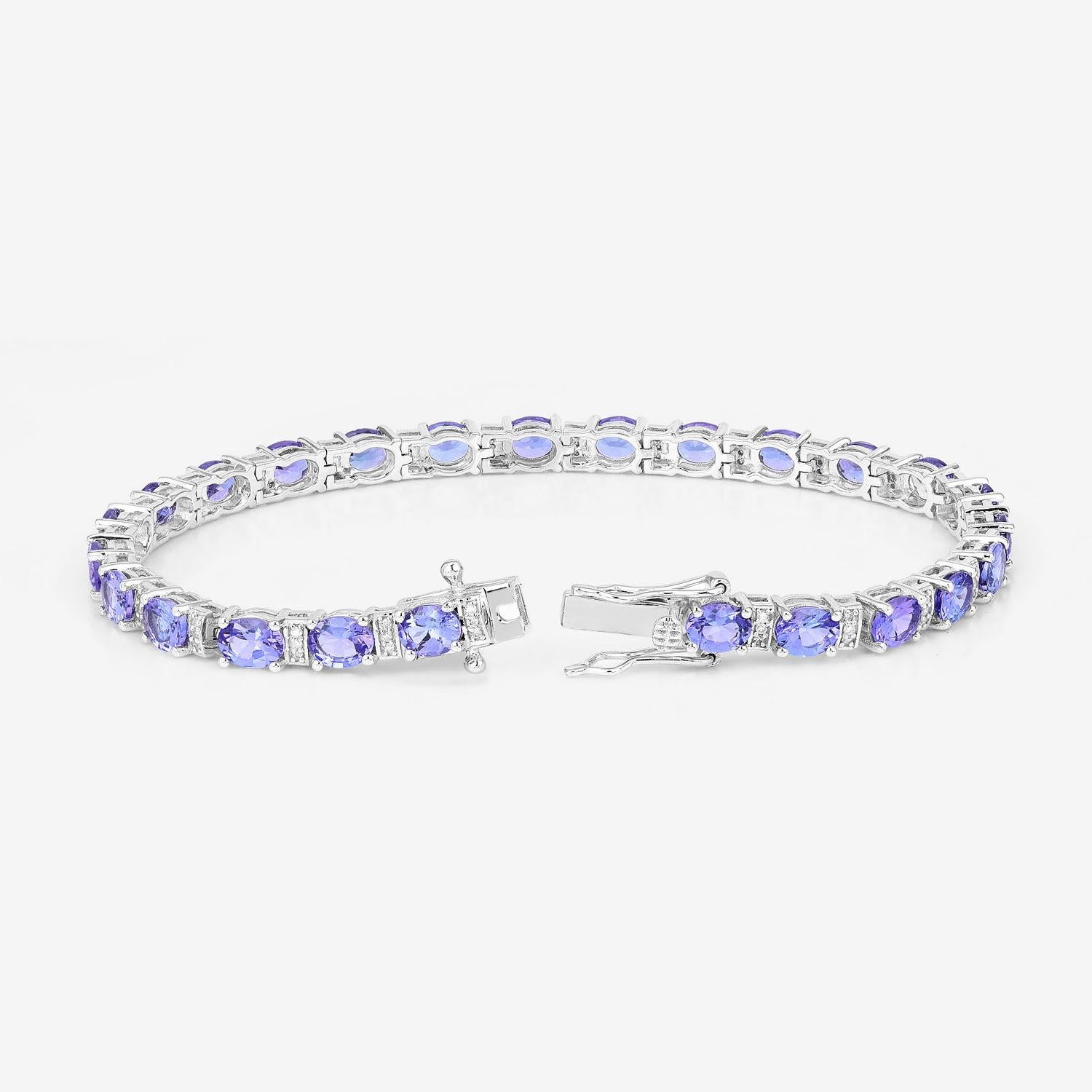 Brazalete de tanzanita diamantes 8,5 quilates oro blanco de 14 quilates en Excelente estado para la venta en Punta Gorda, FL