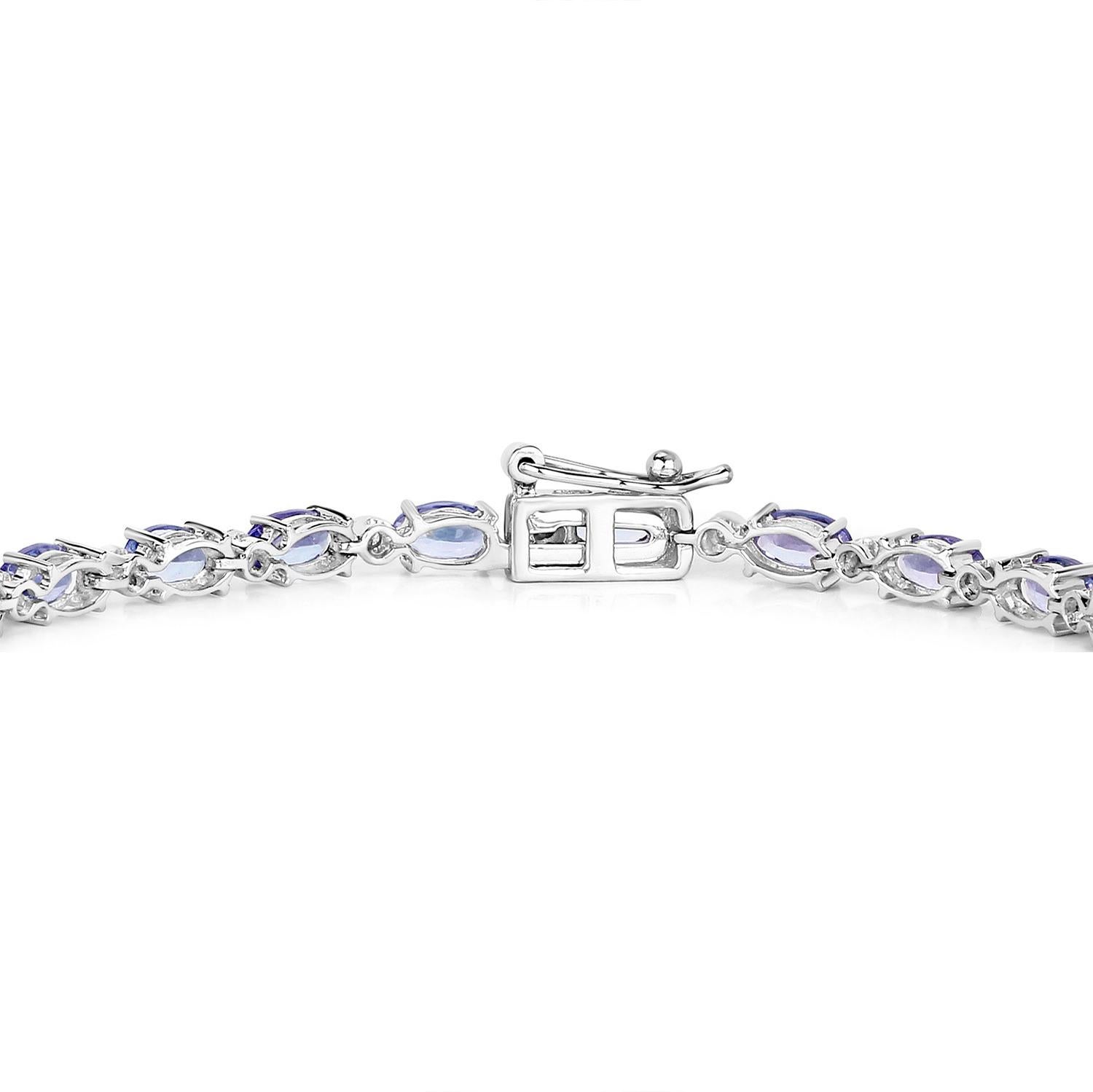 Bracelet tennis en or blanc 14 carats avec tanzanites et diamants 5,18 carats Excellent état - En vente à Laguna Niguel, CA