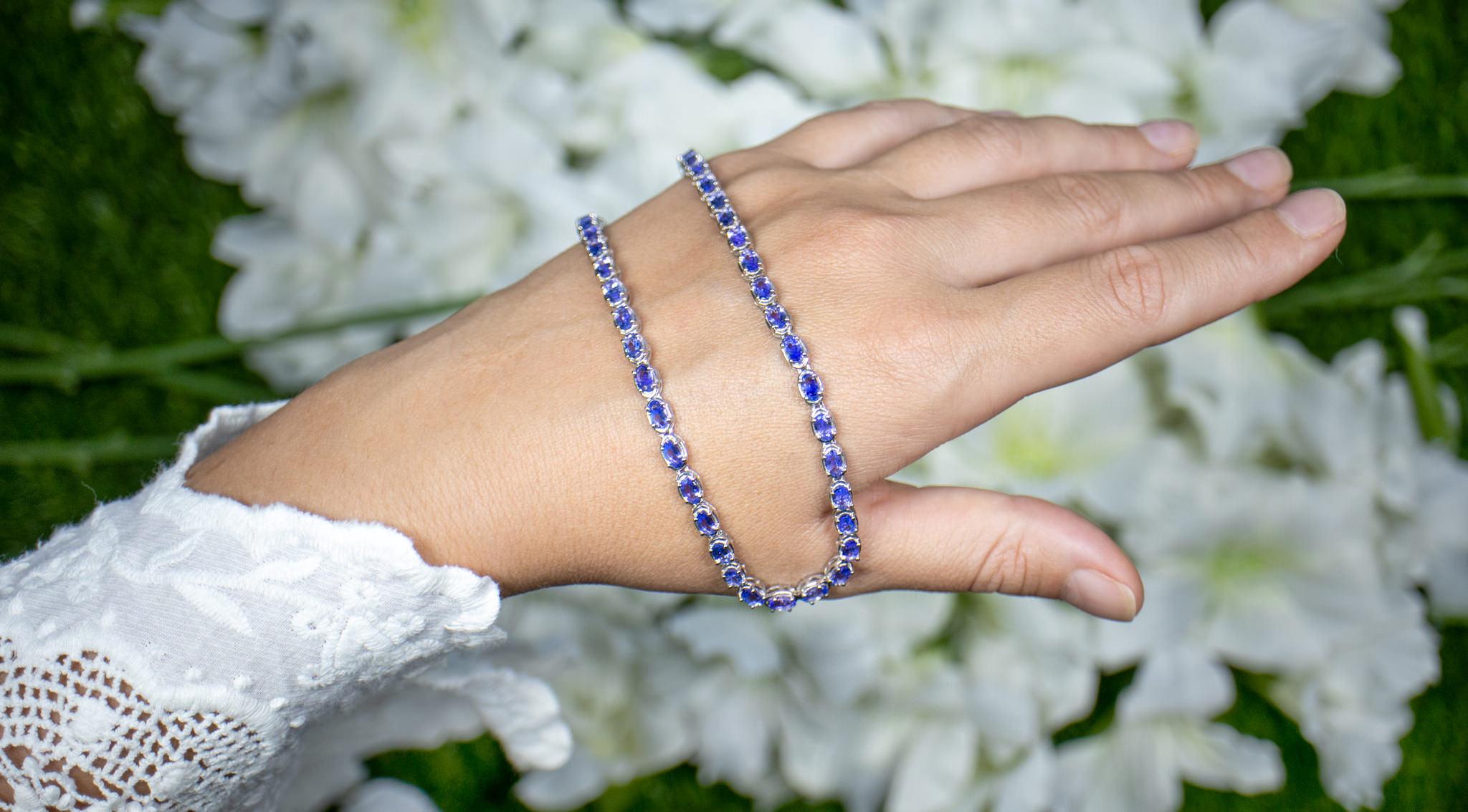 Tanzanite Tennis Necklace 10 Carats Sterling Silver For Sale 1