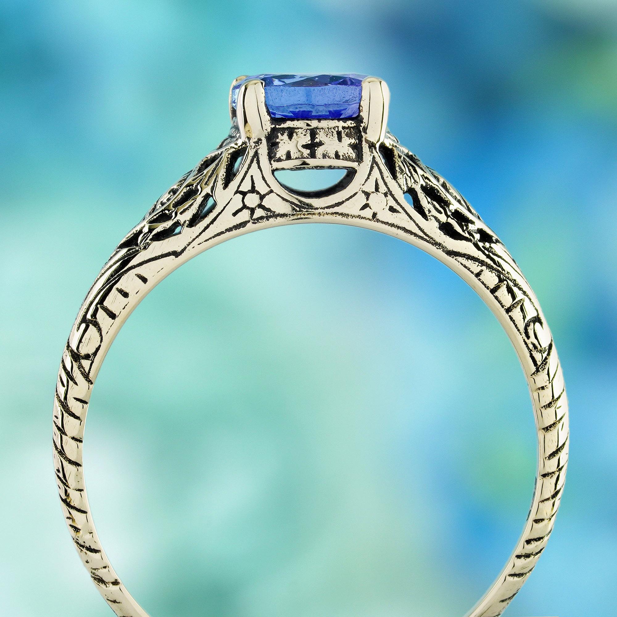 Tansanit Vintage Style filigranen Ring in massivem 9K Gelbgold im Zustand „Neu“ im Angebot in Bangkok, TH