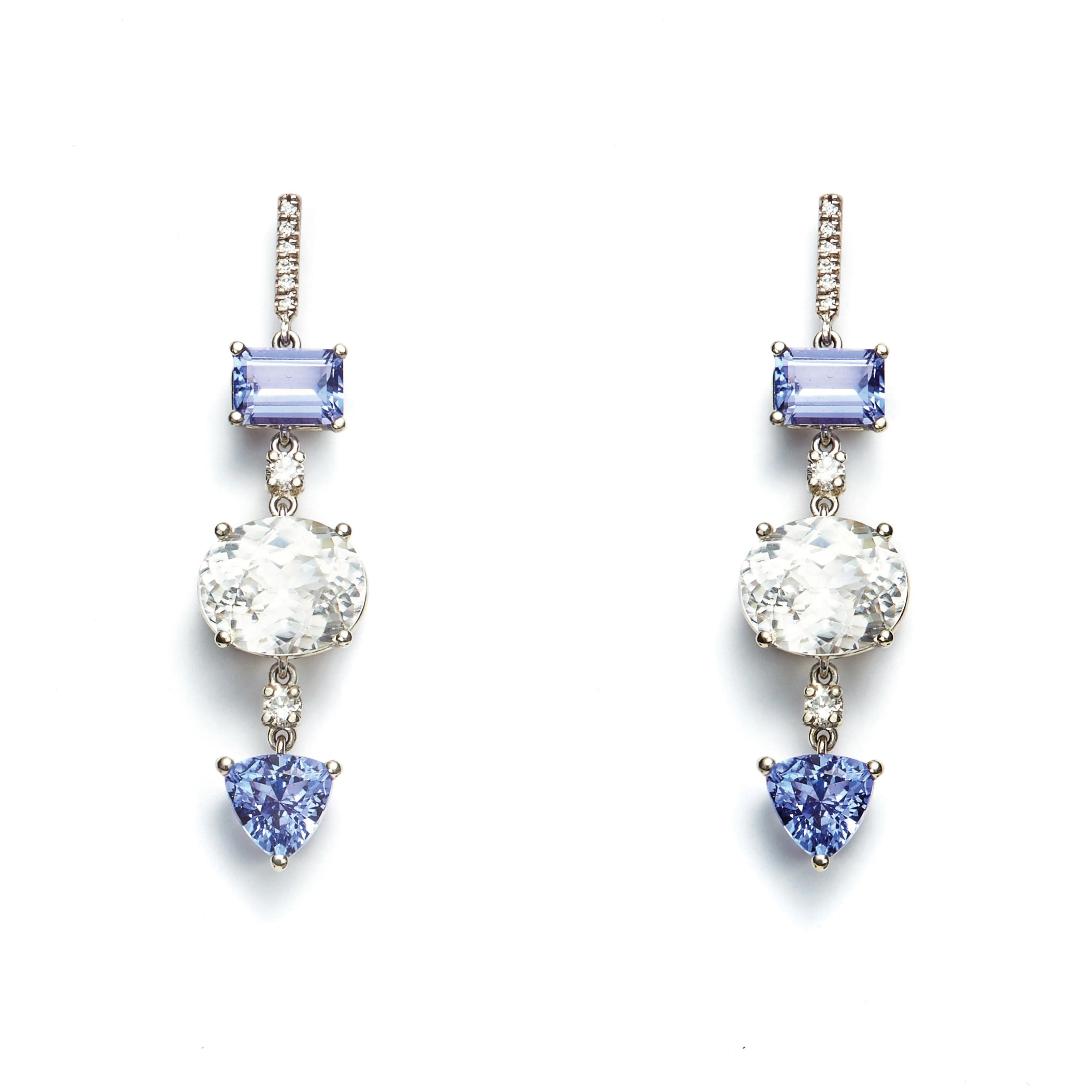 Contemporary Susan Lister Locke Tanzanite and Diamond Dangle Earrings set in 18K White Gold For Sale