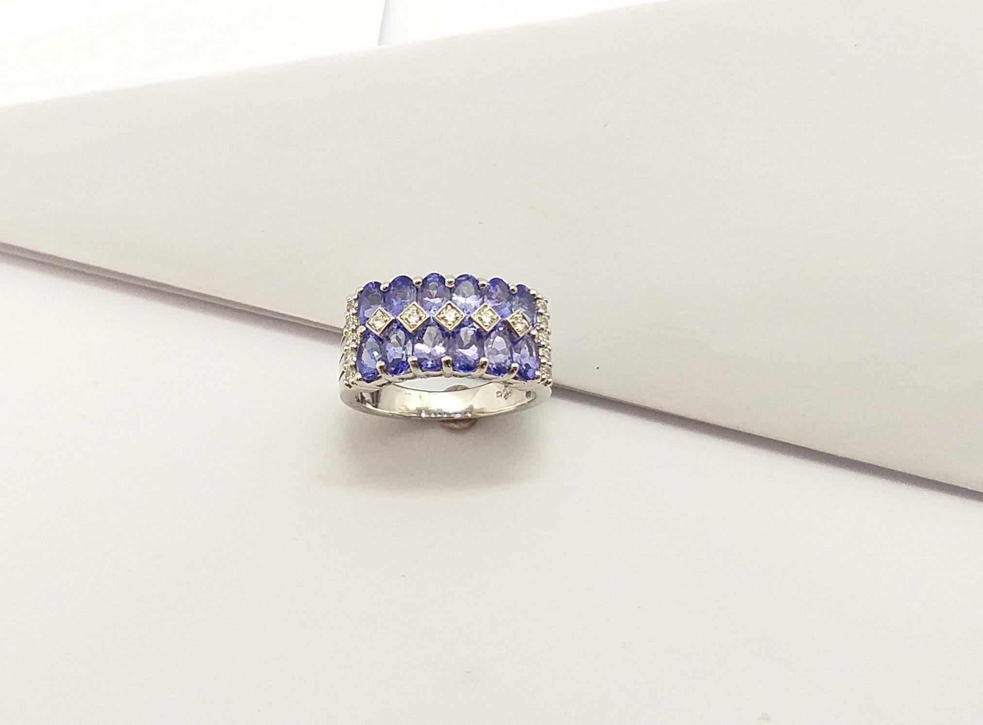 Tanzanite with Cubic Zirconia Ring set in Silver Settings For Sale 2