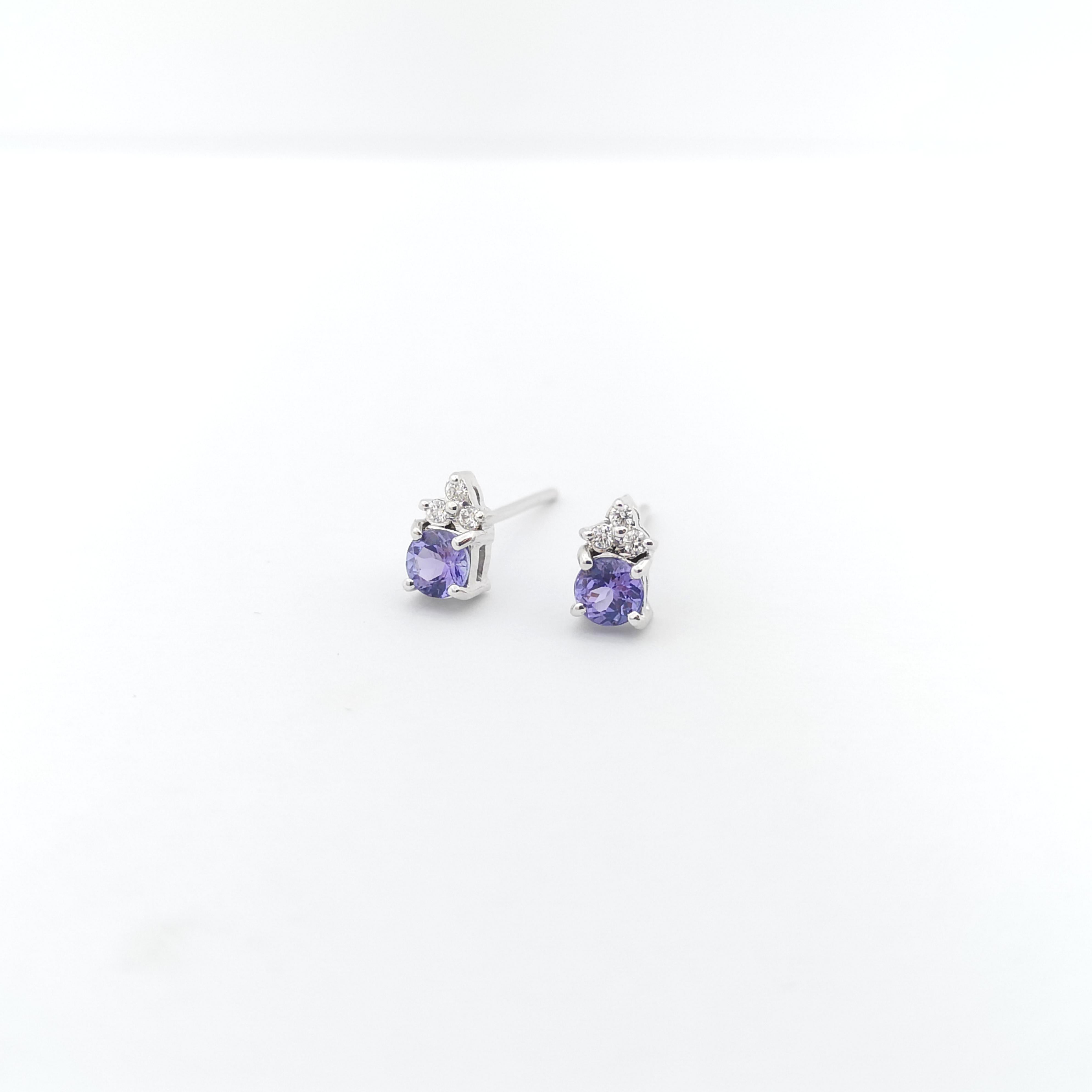 Tanzanite with Diamond Earrings set in 18K White Gold Settings For Sale 3