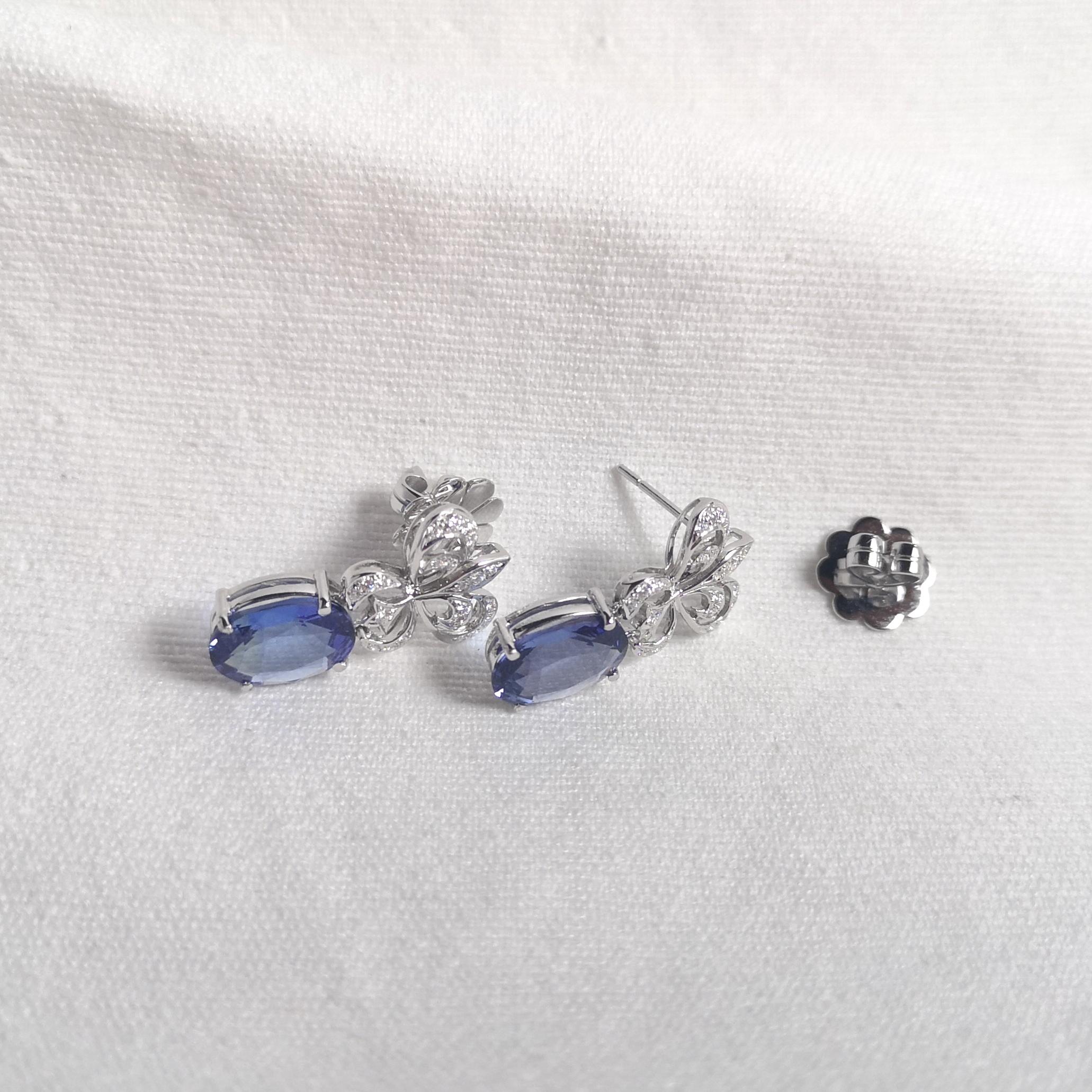 Tanzanite with Diamond Fleur-De-Lis Earrings set in 18K White Gold Settings For Sale 4