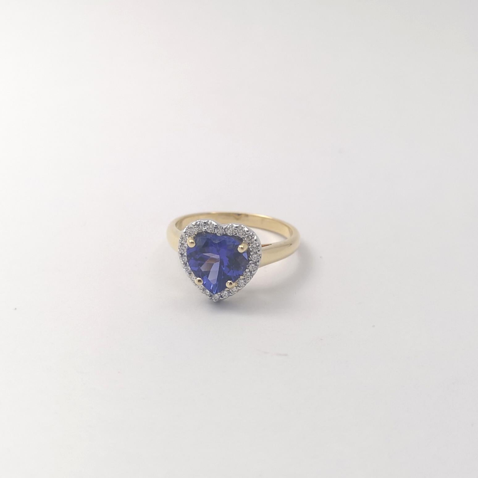 Bague de cœur en tanzanite et diamant sertie dans de l'or 18K en vente 5