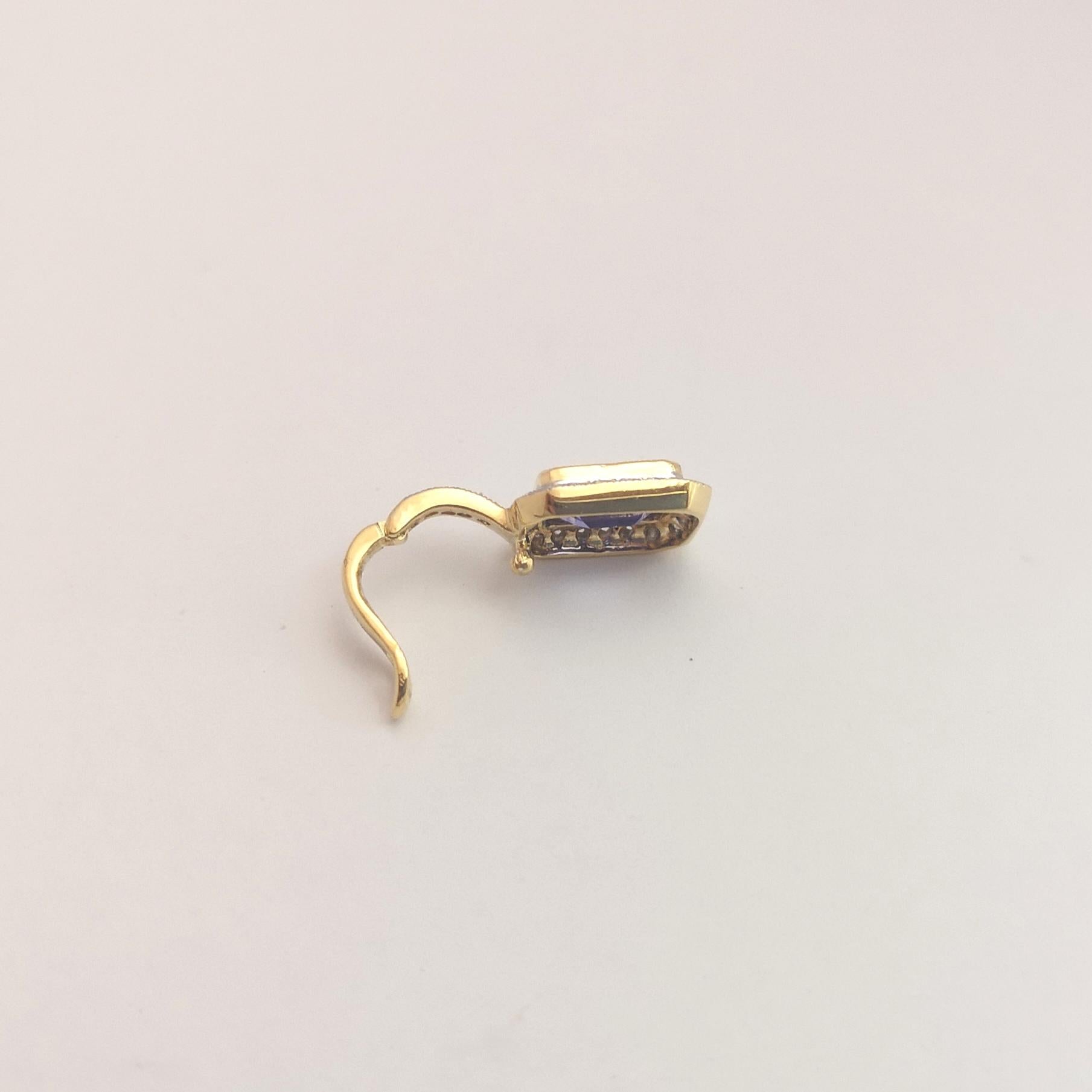 Tansanit mit Diamant-Anhänger in 18 Karat Goldfassungen gefasst im Angebot 2