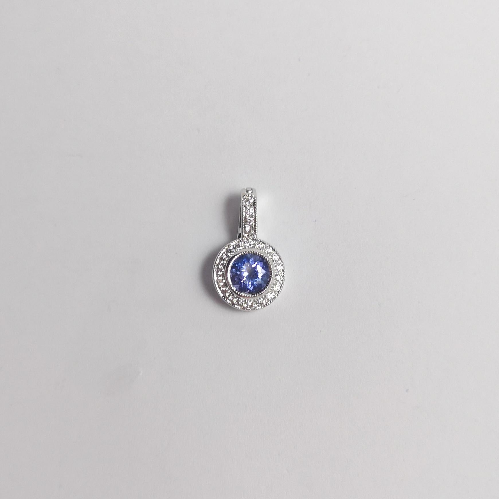 Tansanit mit Diamant-Anhänger in 18 Karat Weißgold in Fassungen im Angebot 5