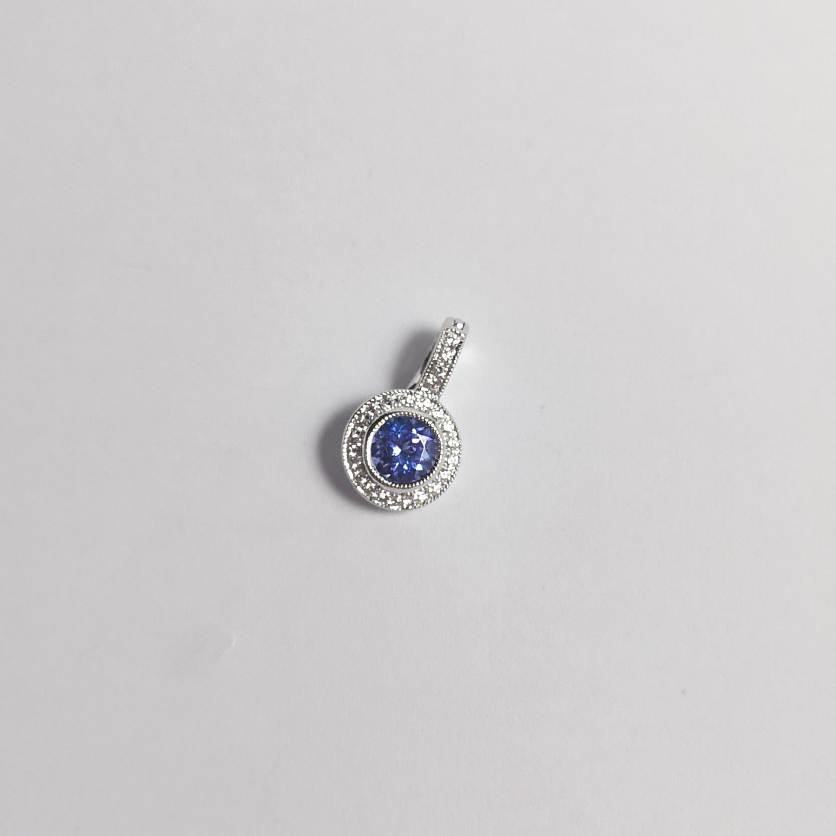 Tansanit mit Diamant-Anhänger in 18 Karat Weißgold in Fassungen im Angebot 3