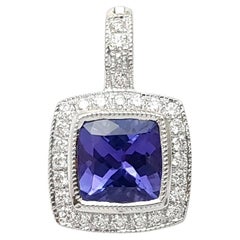 Tanzanite with Diamond Pendant set in 18K White Gold Settings