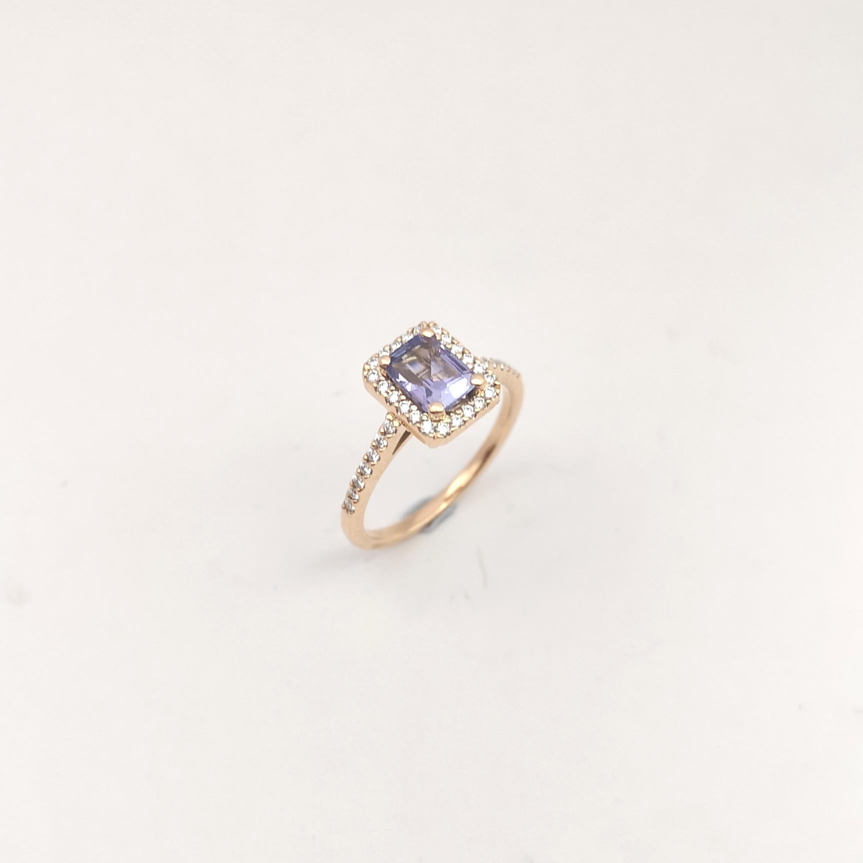 Tanzanite with Diamond Ring set in 18K Rose Gold Settings For Sale 5