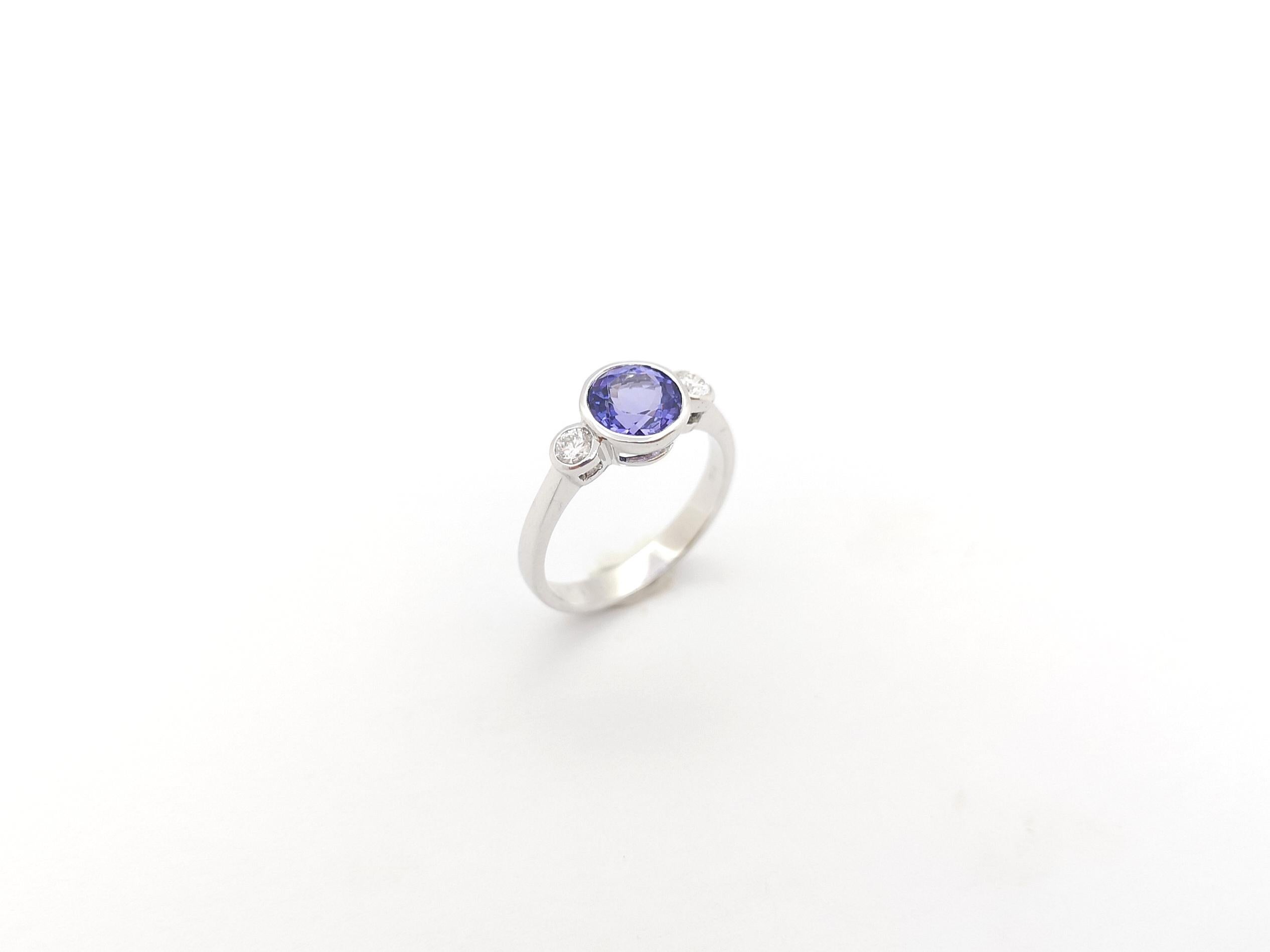 Tanzanite with Diamond Ring set in 18K White Gold Setting For Sale 7