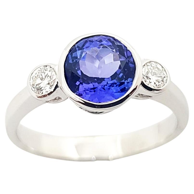 Tanzanite with Diamond Ring set in 18K White Gold Setting For Sale