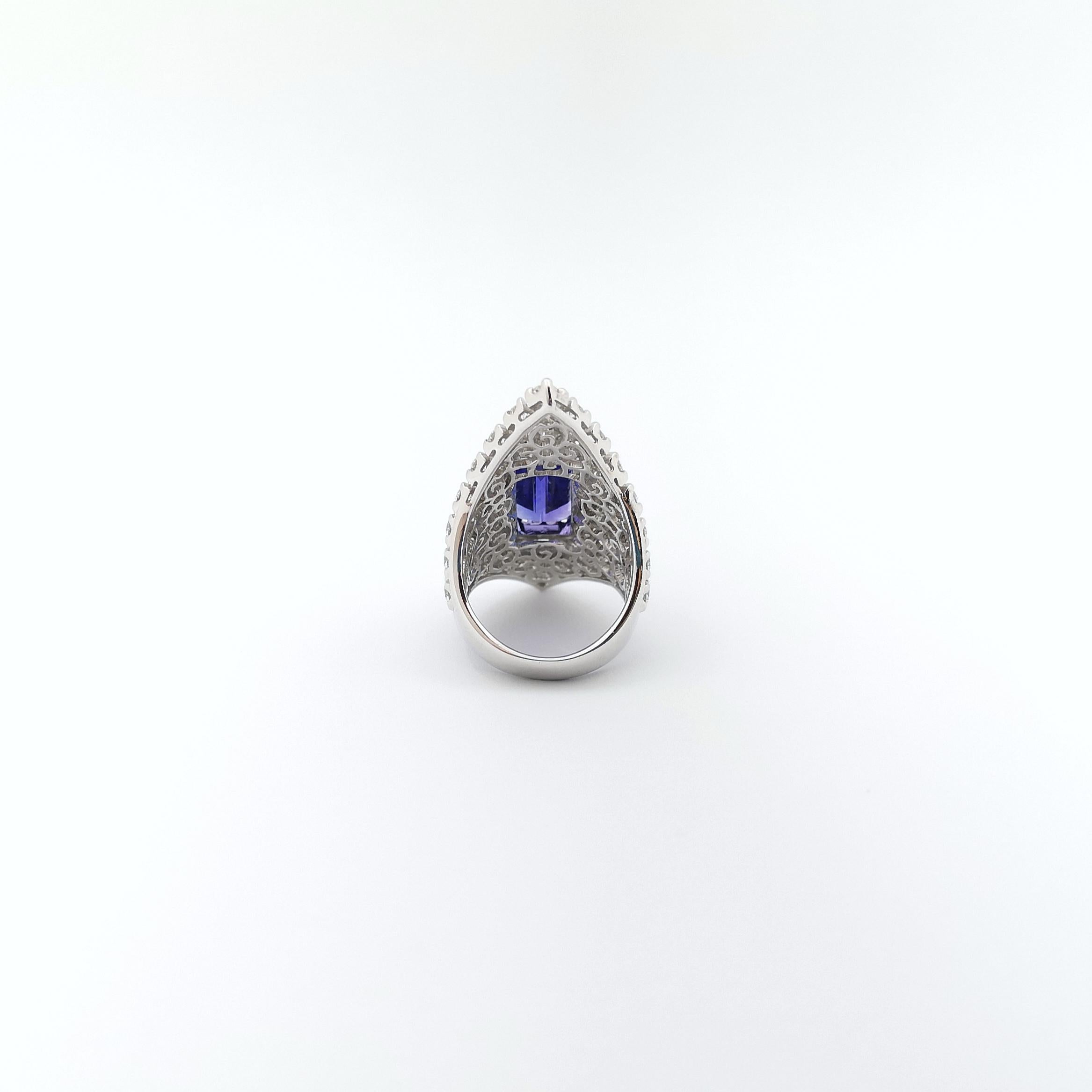 Tanzanite with Diamond Ring set in 18K White Gold Settings For Sale 5