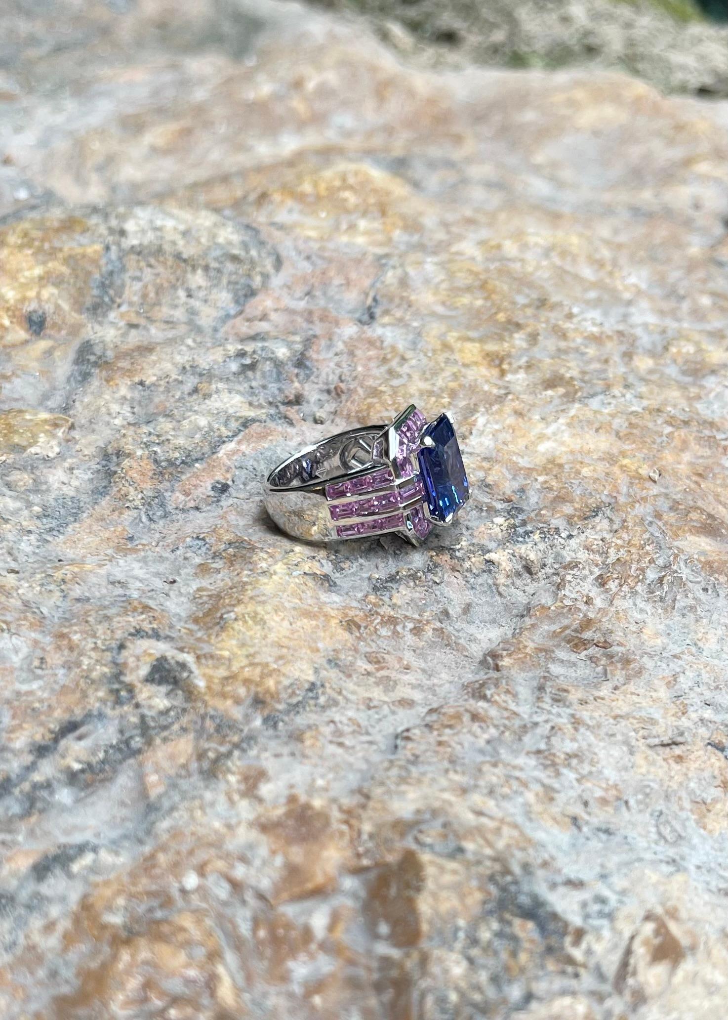 Tansanit mit rosa Saphir Ring in 18K Weißgold Fassung im Angebot 4