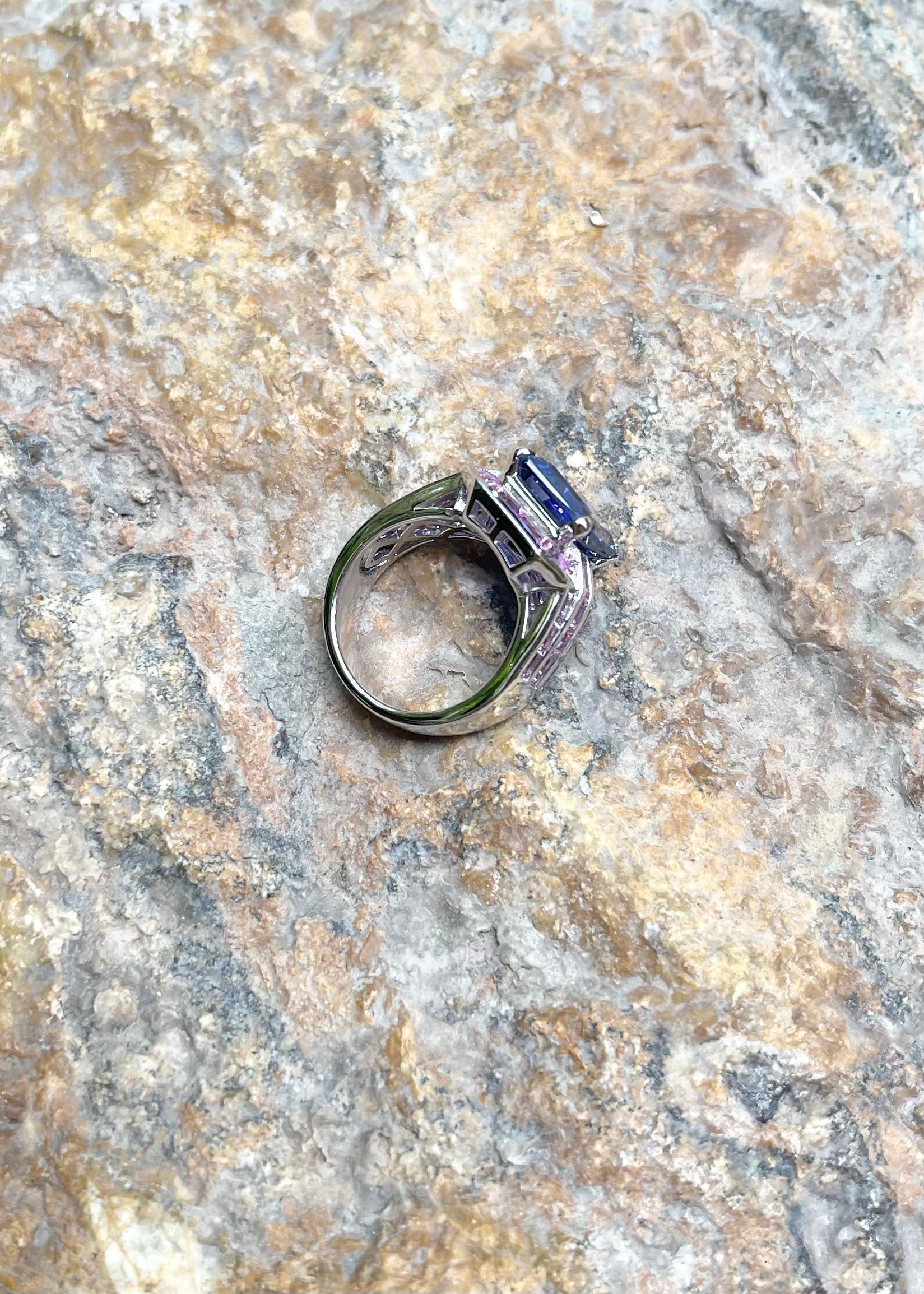 Tansanit mit rosa Saphir Ring in 18K Weißgold Fassung im Angebot 6