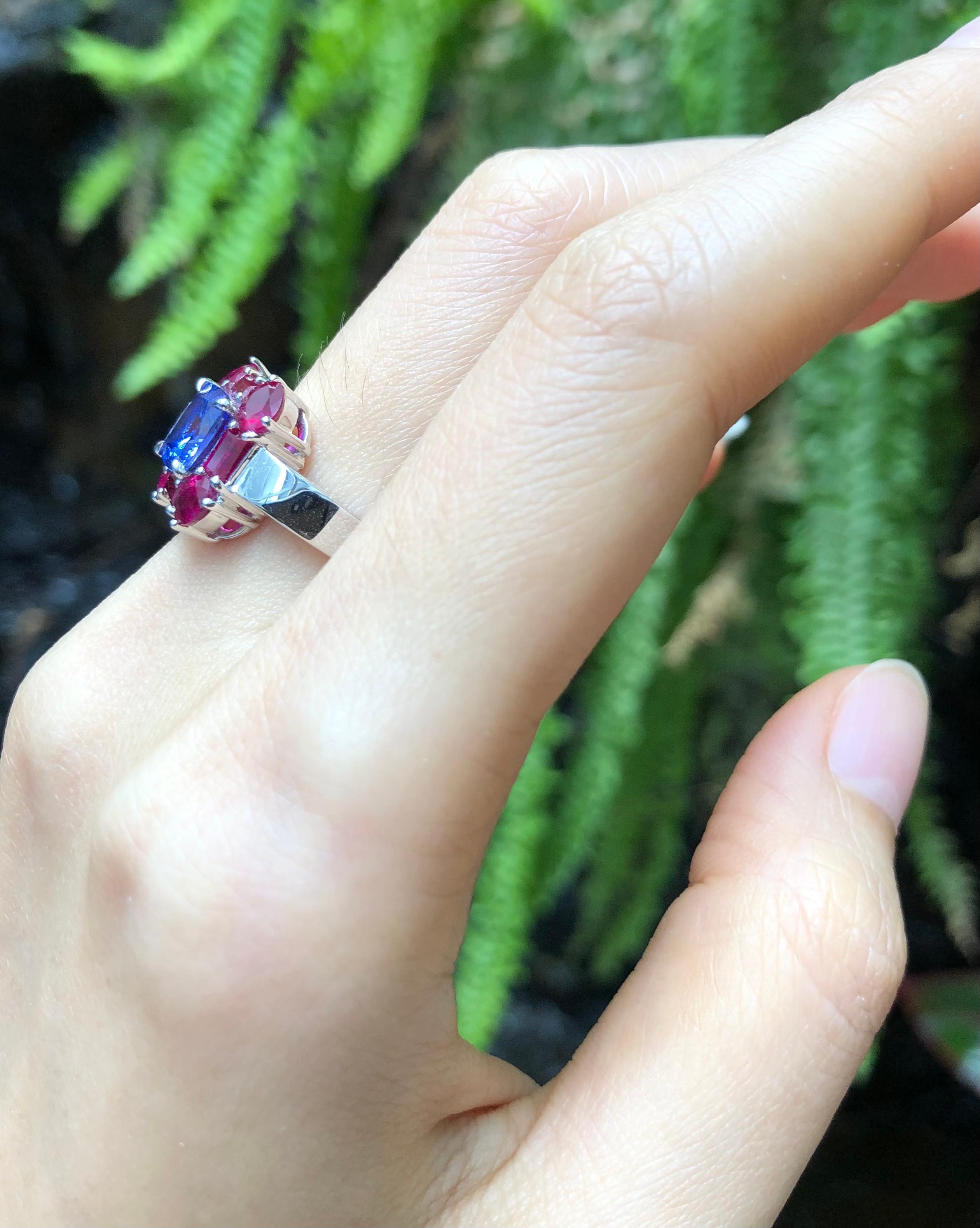 Contemporary Tanzanite with Ruby Ring Set in 18 Karat White Gold Settings For Sale