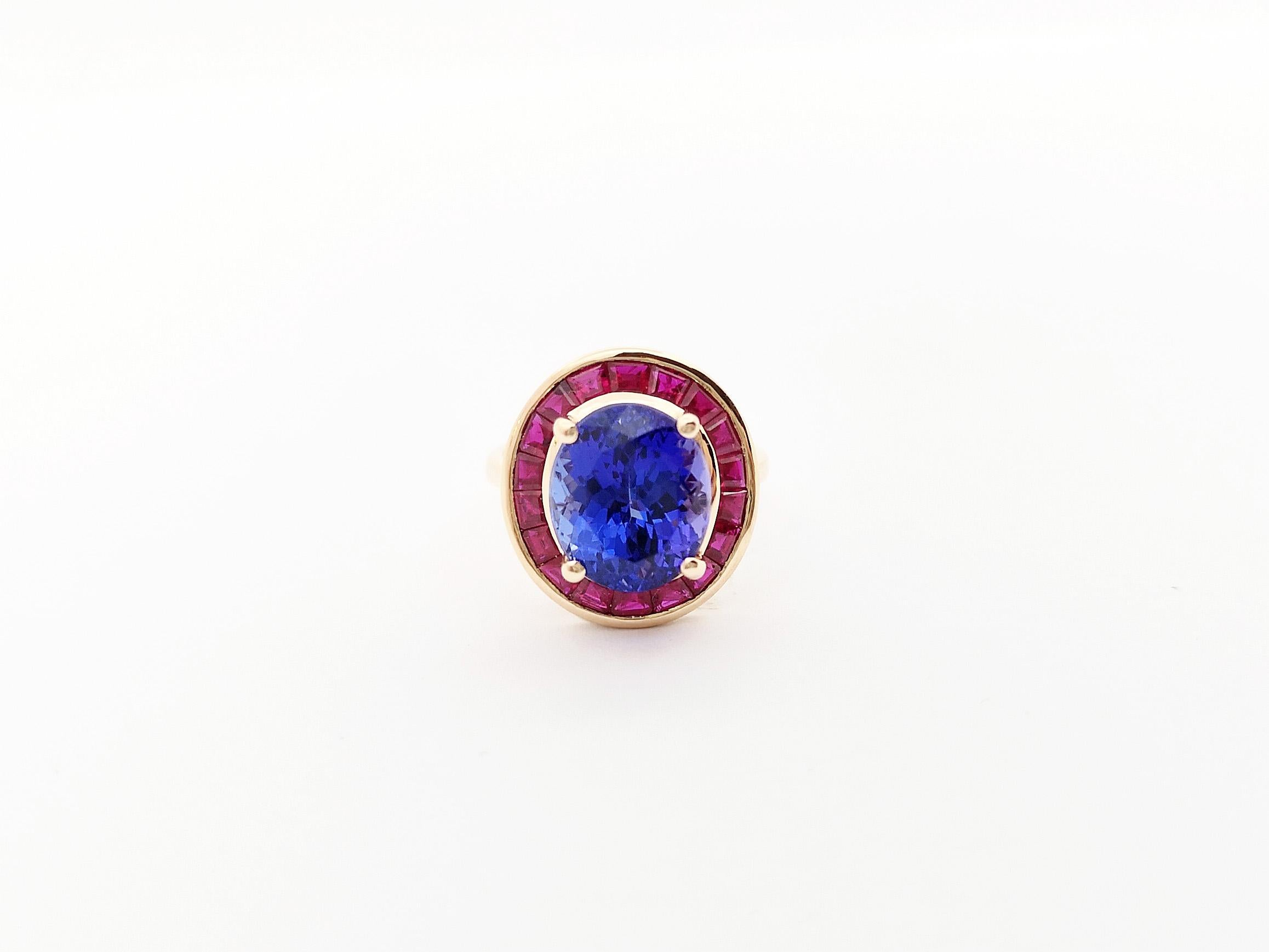 Tanzanite with Ruby Ring set in 18K Rose Gold Settings For Sale 2