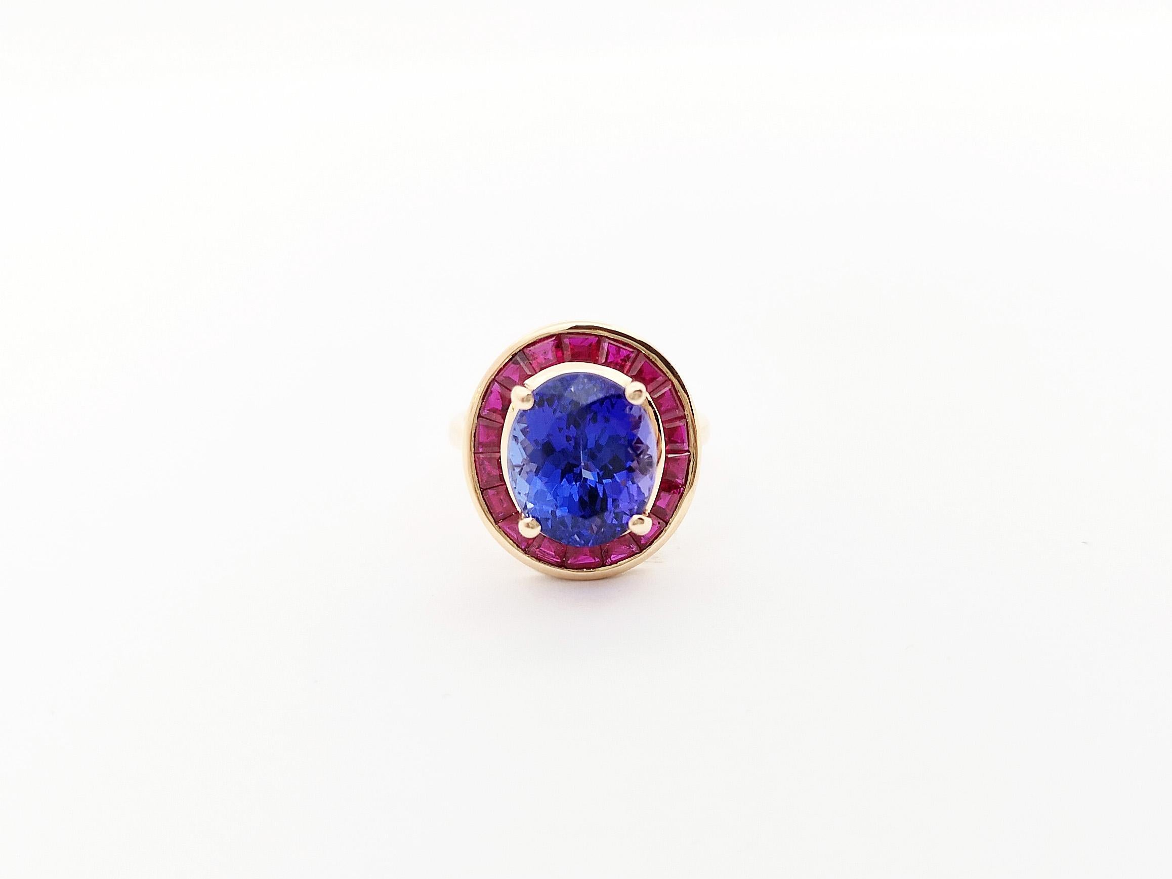 Bague en tanzanite et rubis sertie en or rose 18 carats en vente 5