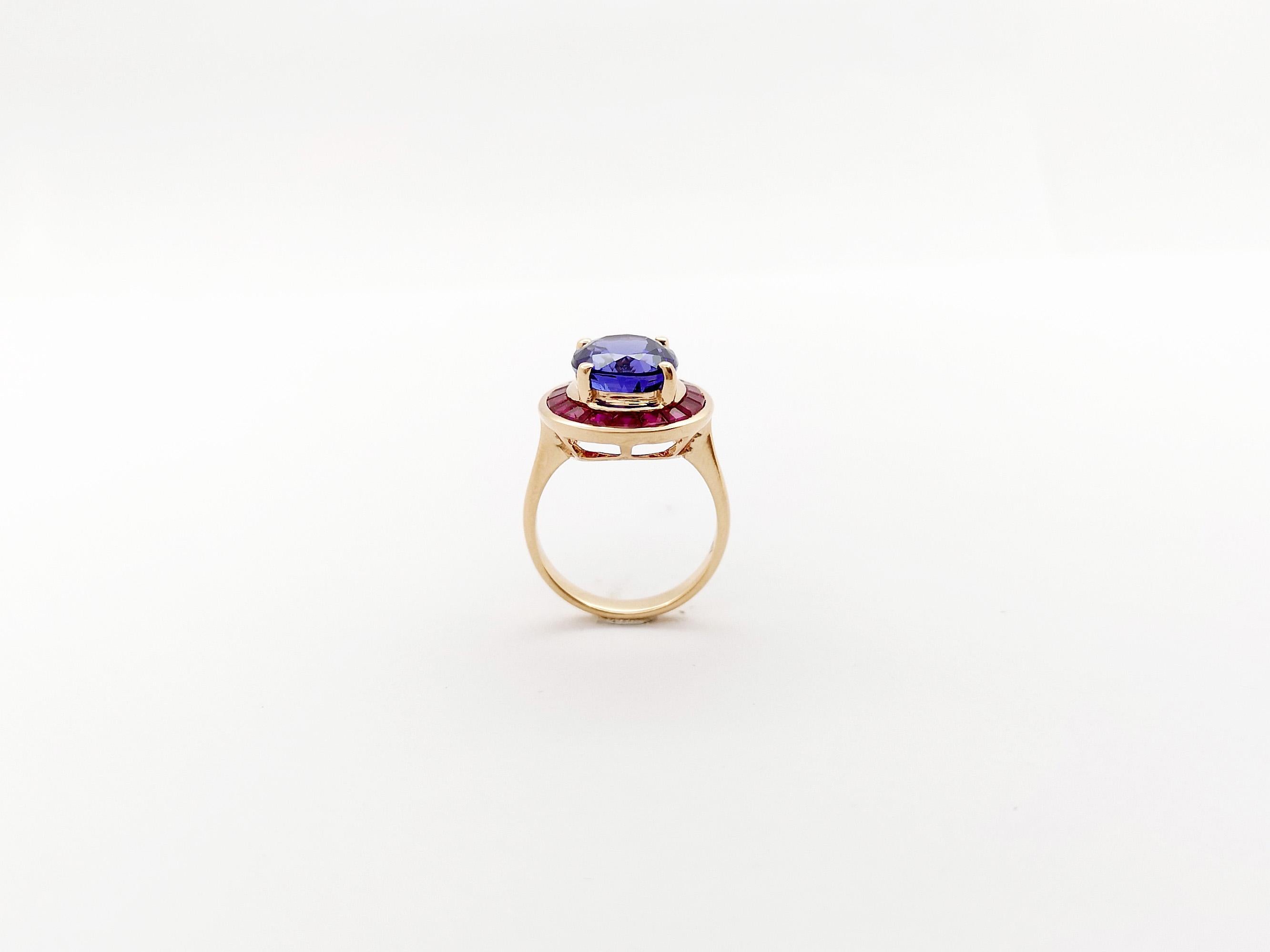 Bague en tanzanite et rubis sertie en or rose 18 carats en vente 9