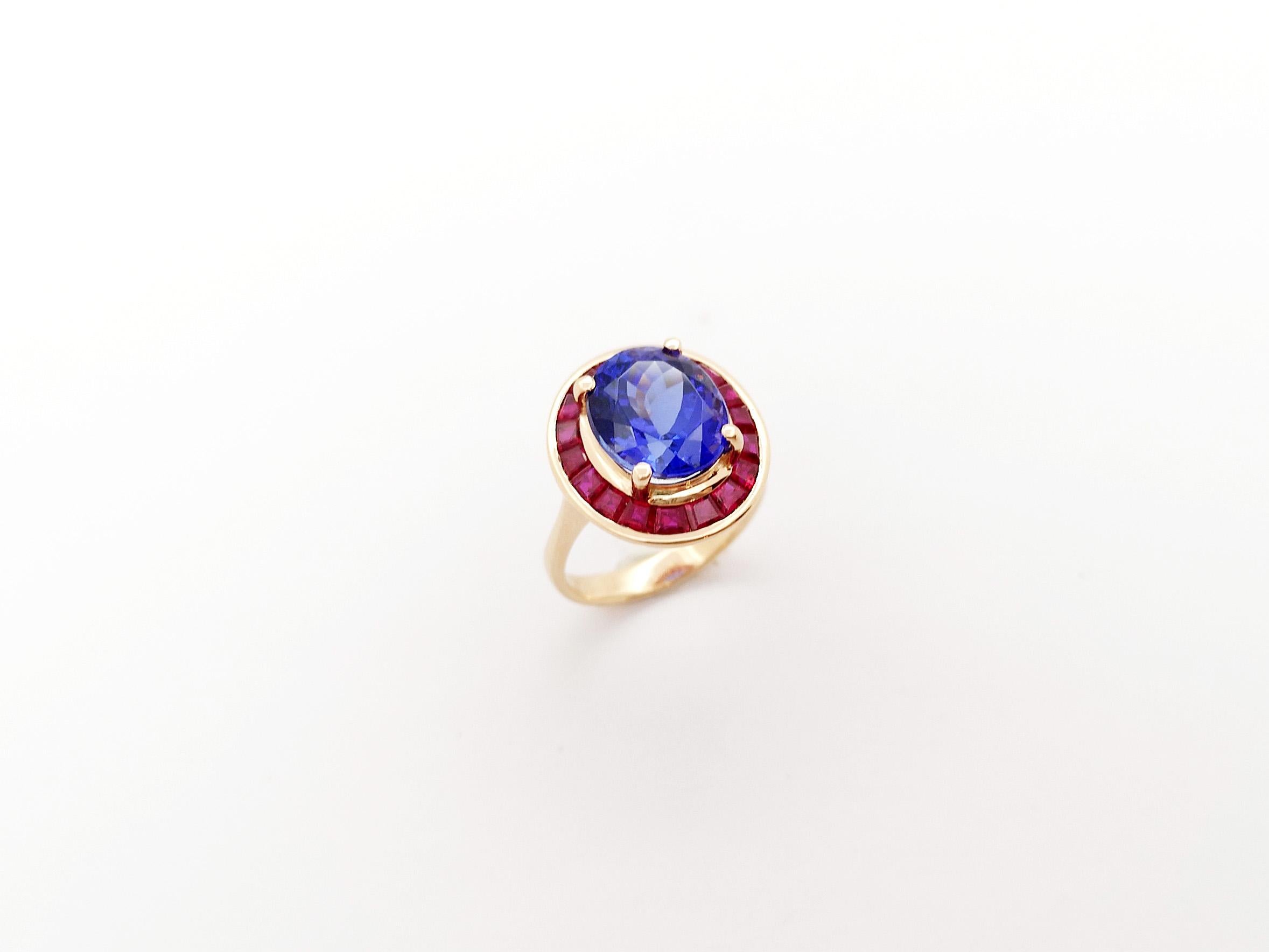 Tanzanite with Ruby Ring set in 18K Rose Gold Settings For Sale 7