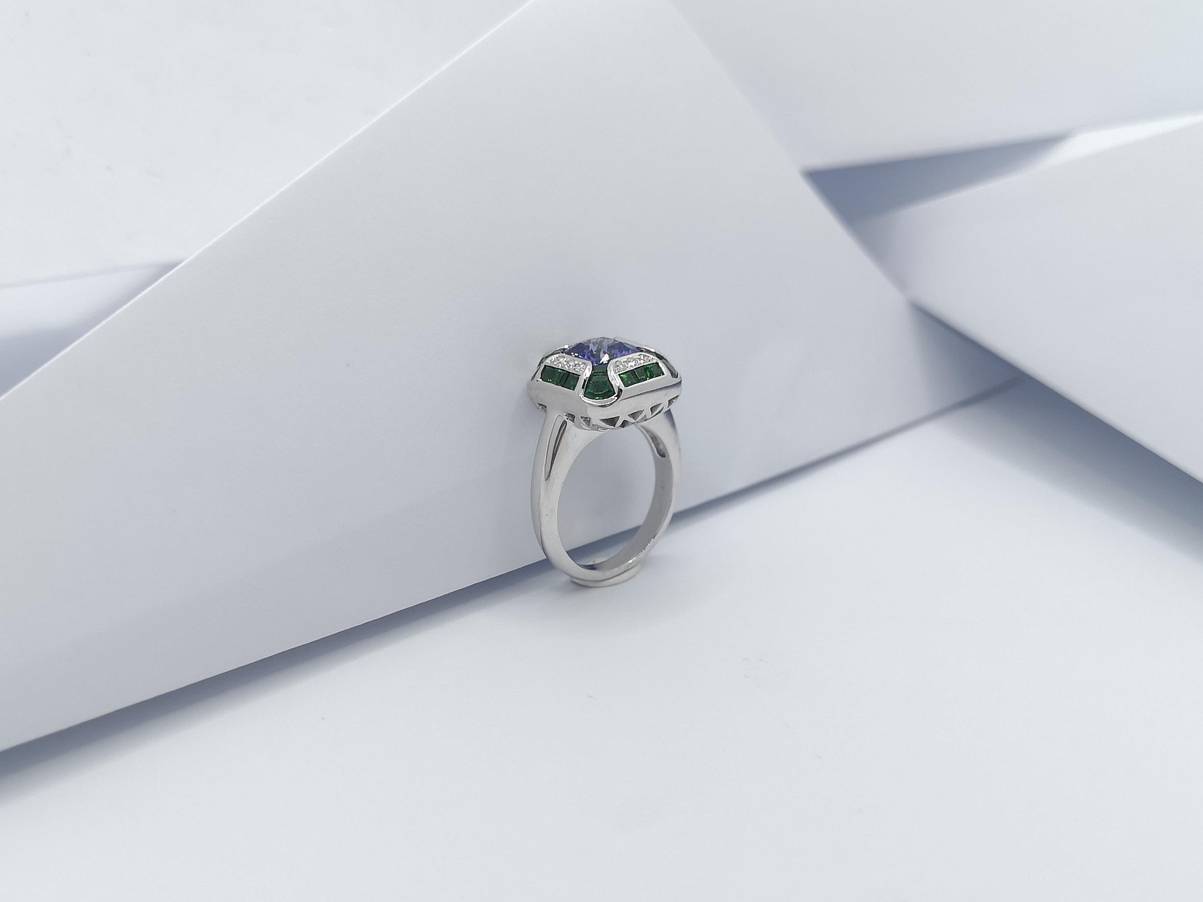 Tanzanite with Tsavorite and Diamond Ring Set in 18 Karat White Gold Settings For Sale 8